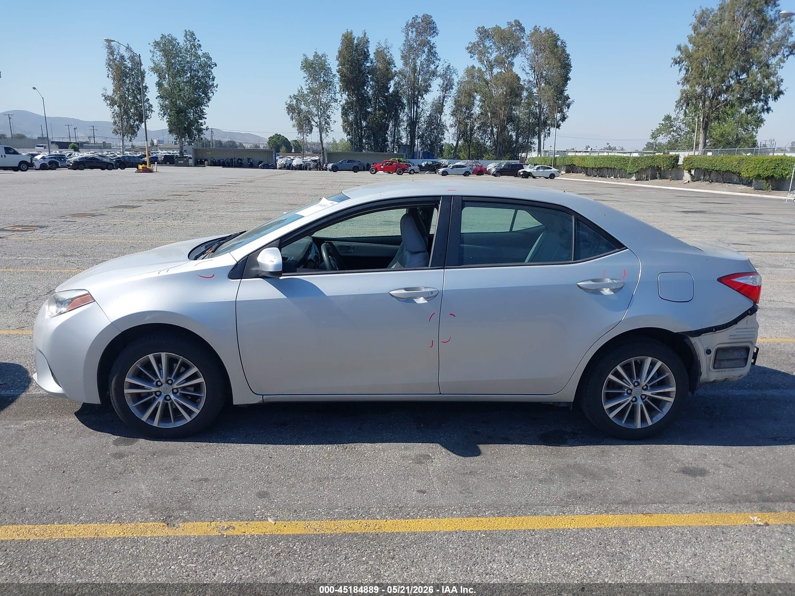 2014 Toyota Corolla Le Plus Silver vin: 5YFBURHE0EP107693