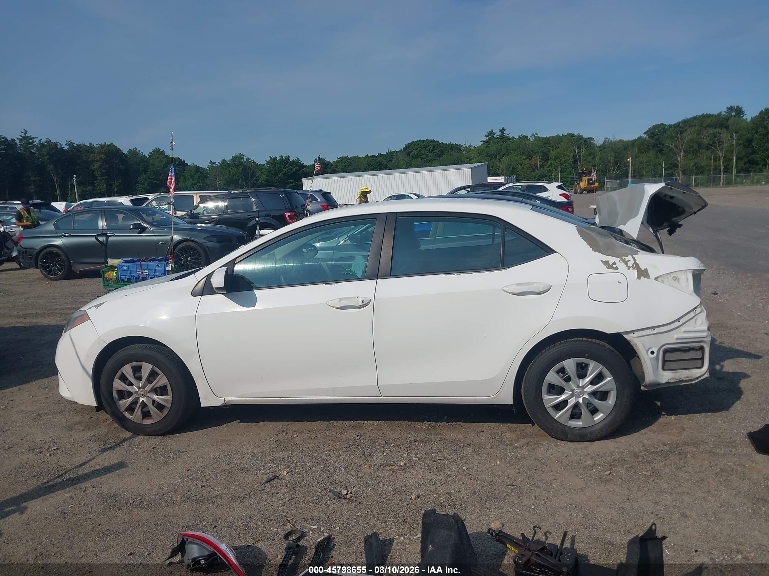 2014 Toyota Corolla L Белый vin: 5YFBURHE0EP117253
