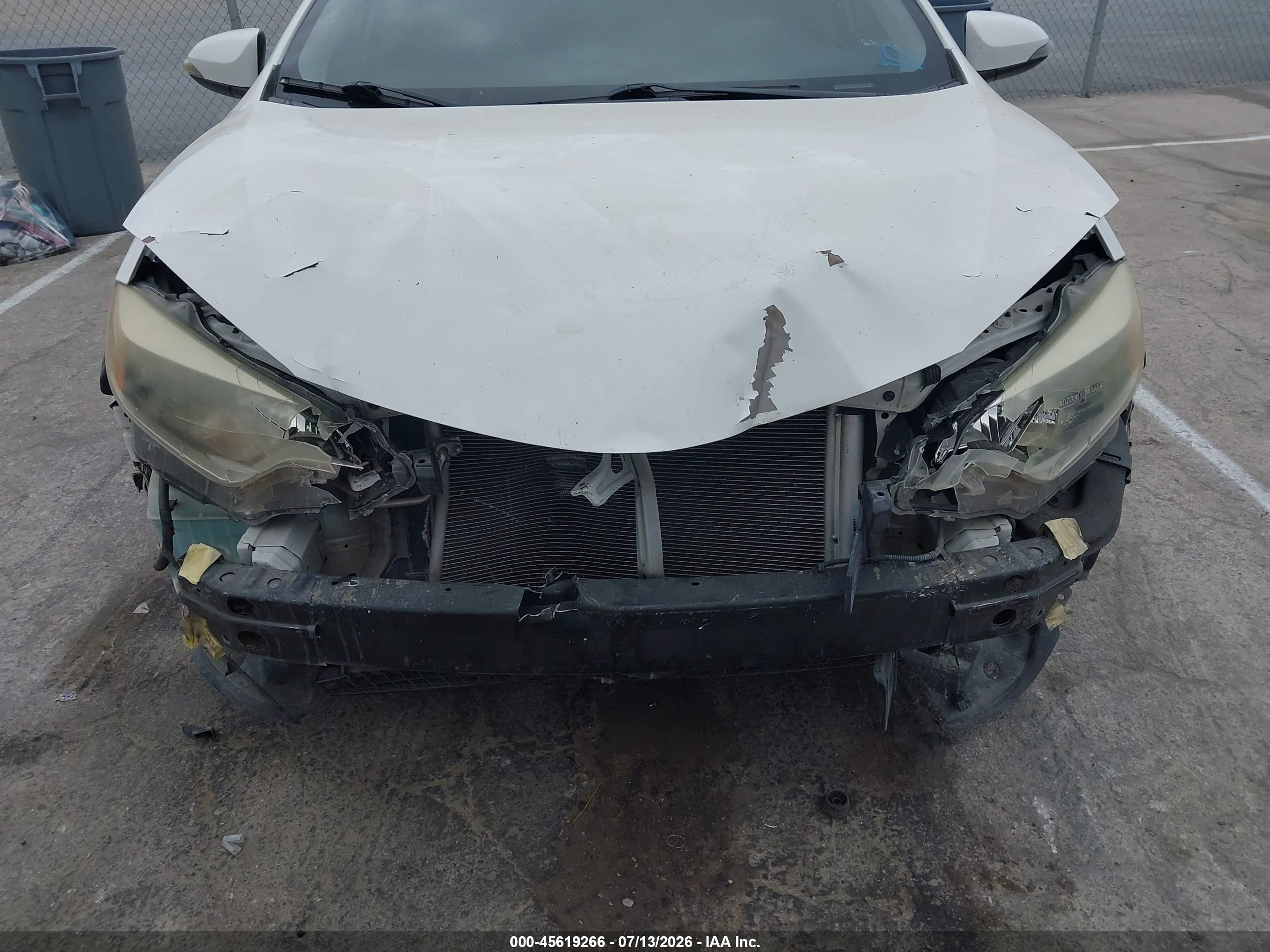 2014 Toyota Corolla S Plus Белый vin: 5YFBURHE0EP129385