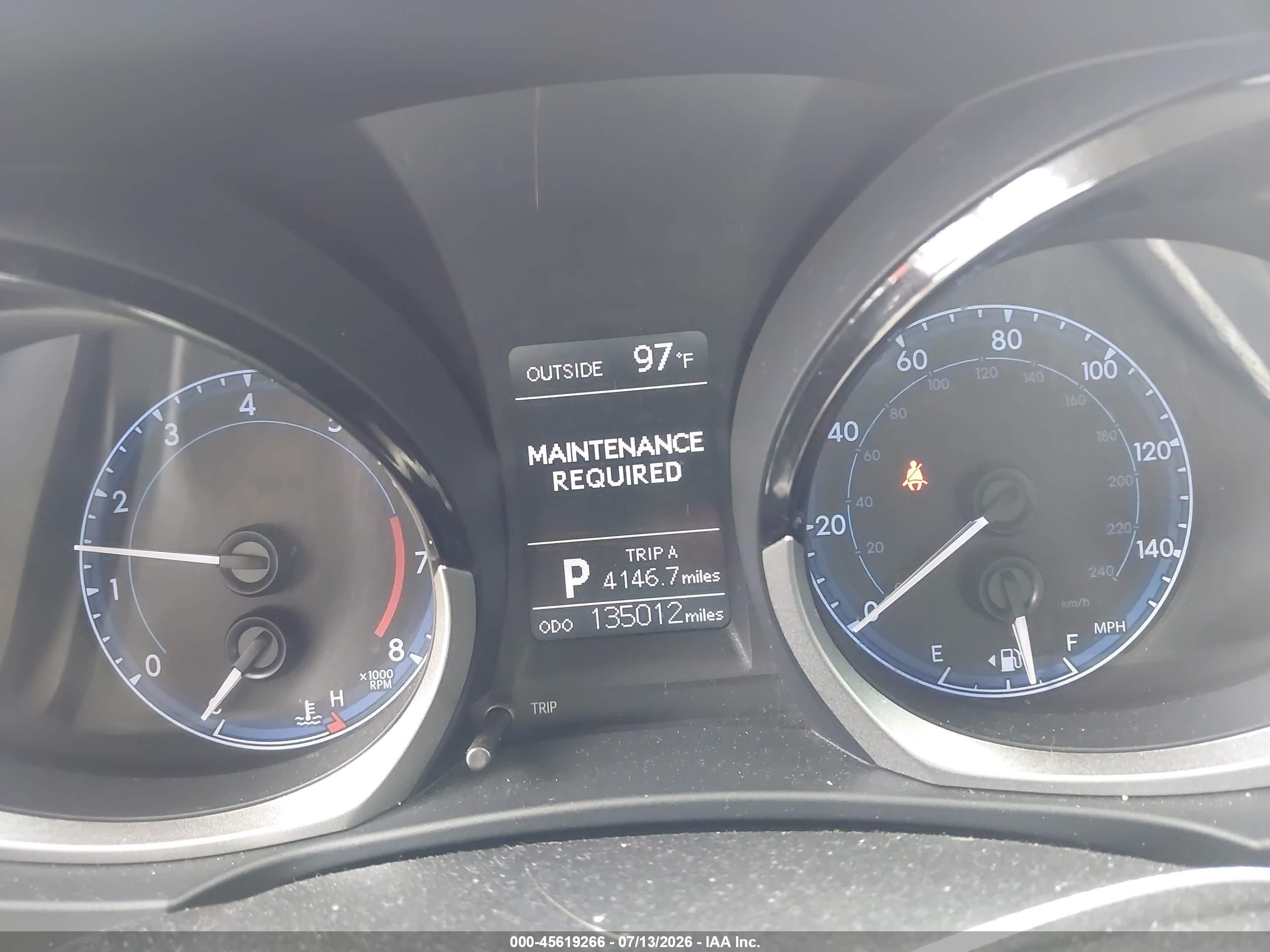 2014 Toyota Corolla S Plus Белый vin: 5YFBURHE0EP129385