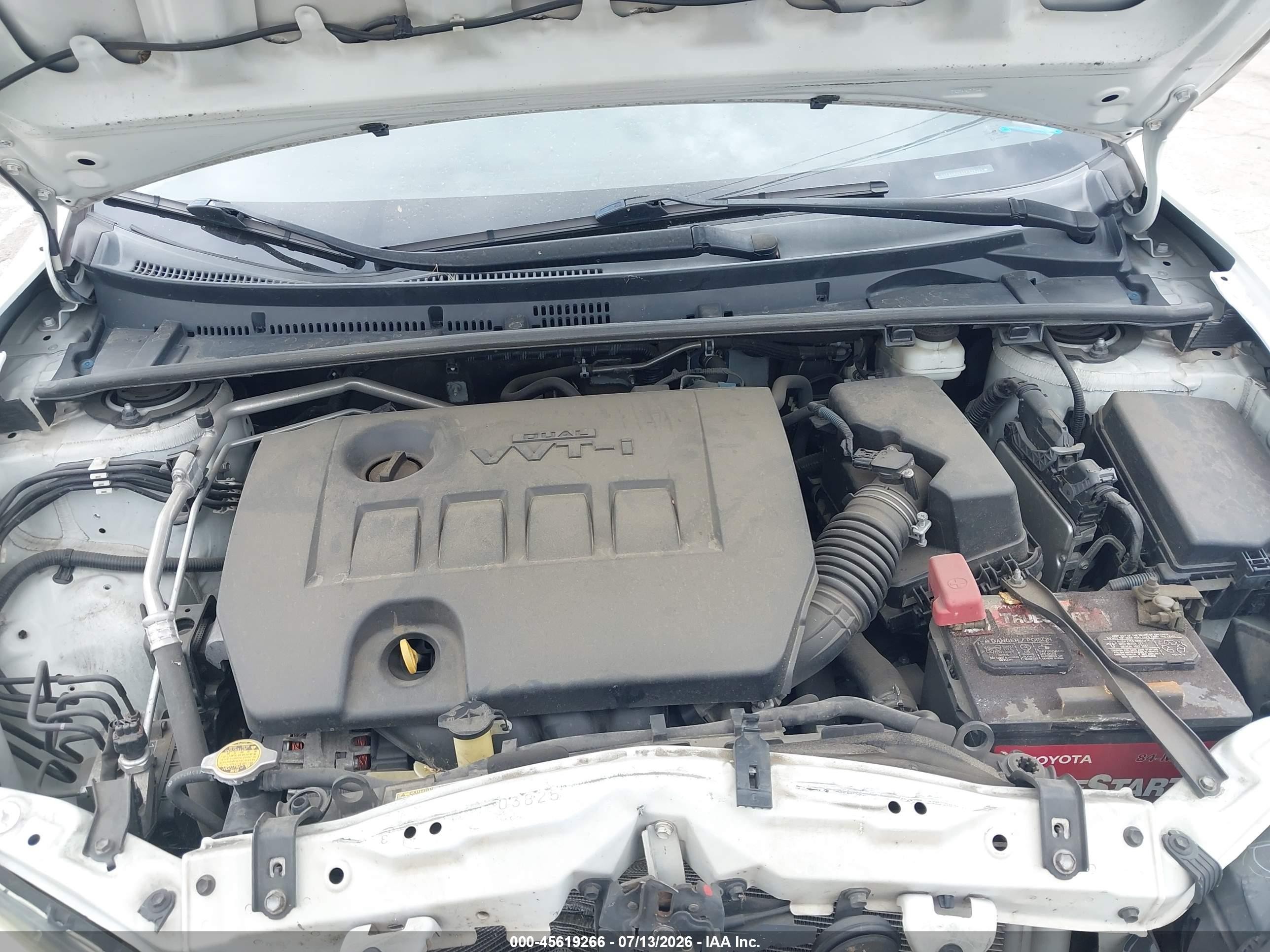 2014 Toyota Corolla S Plus Белый vin: 5YFBURHE0EP129385