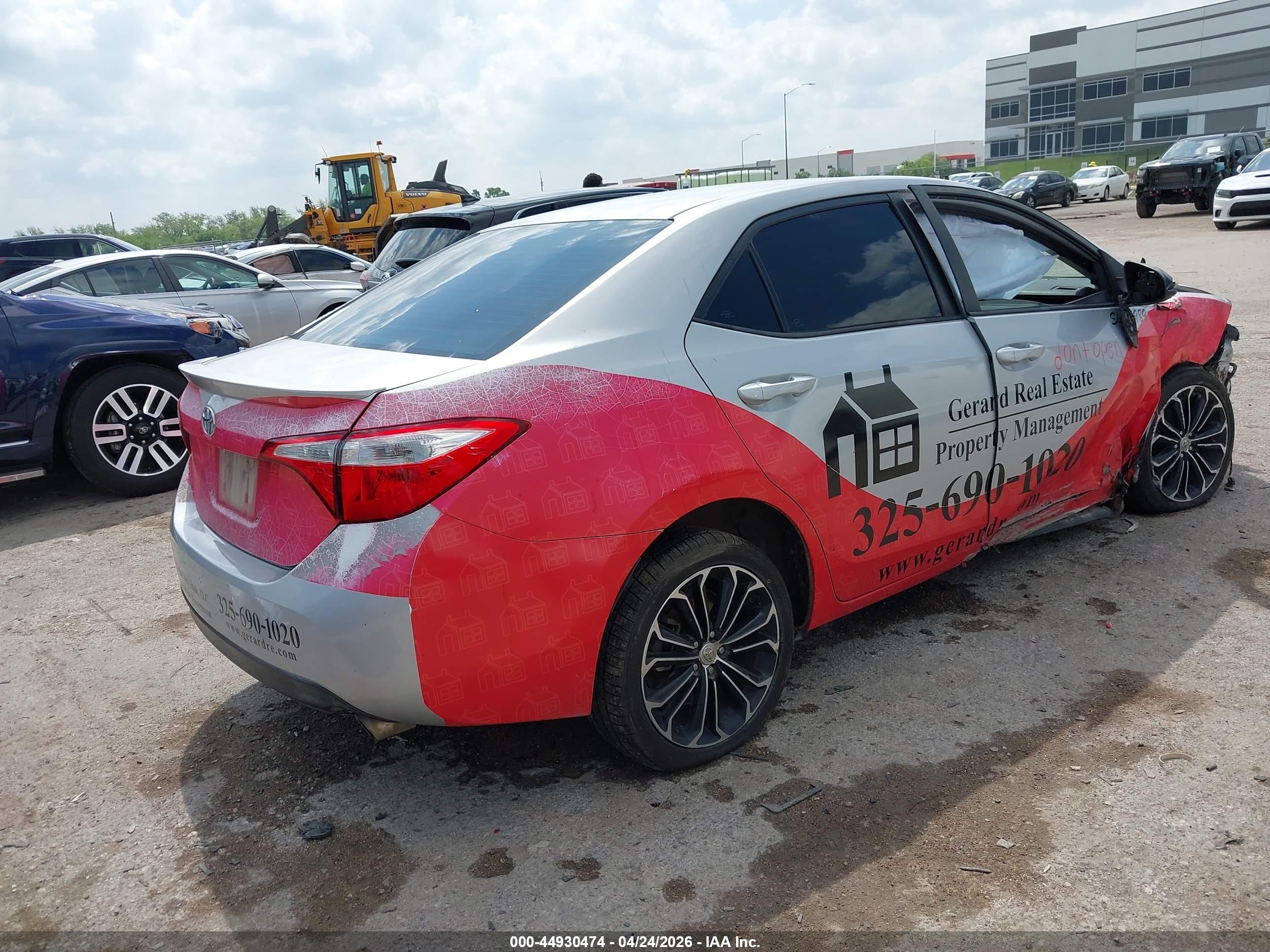 2014 Toyota Corolla S Plus Silver vin: 5YFBURHE0EP144291