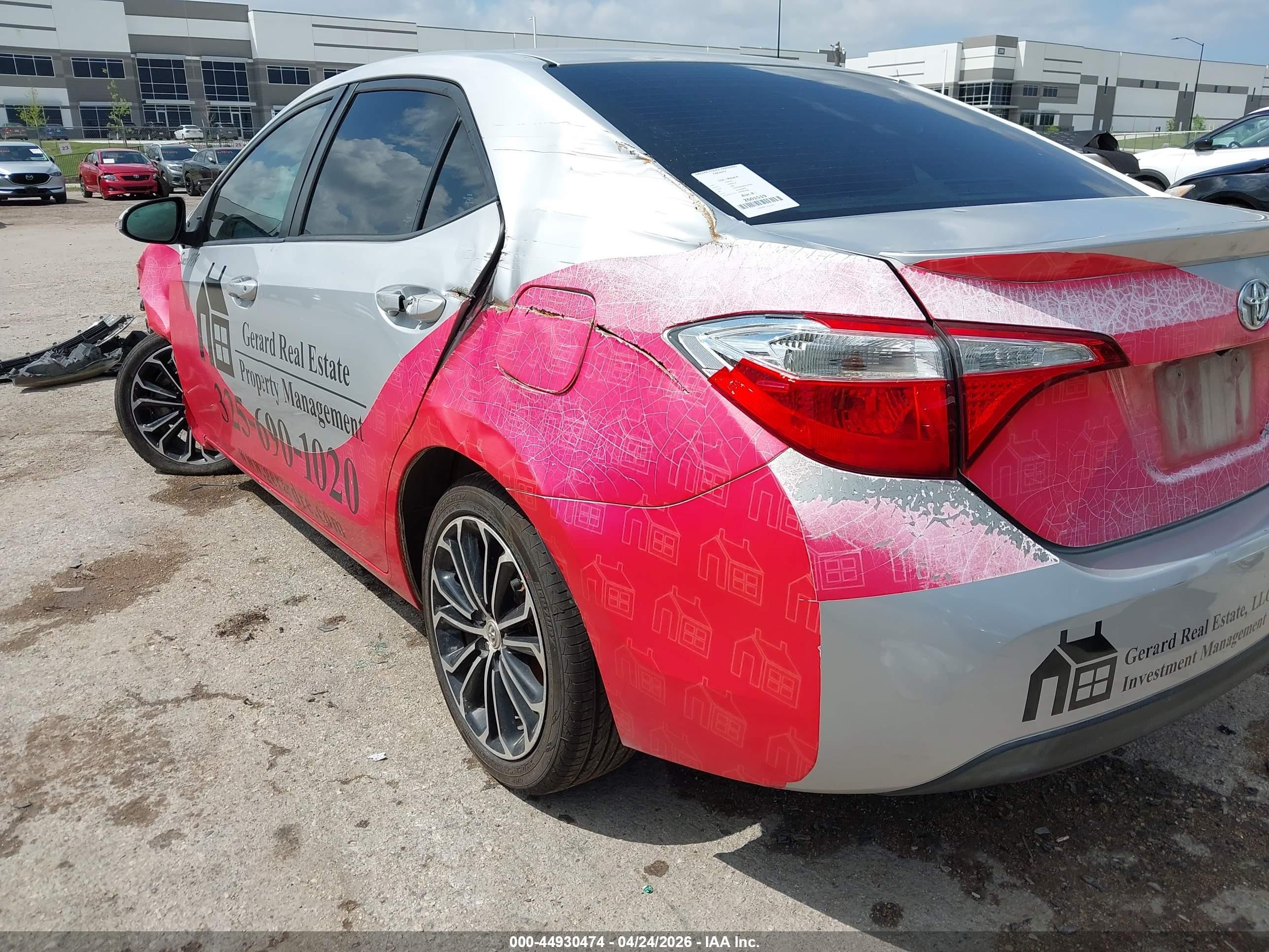 2014 Toyota Corolla S Plus Silver vin: 5YFBURHE0EP144291