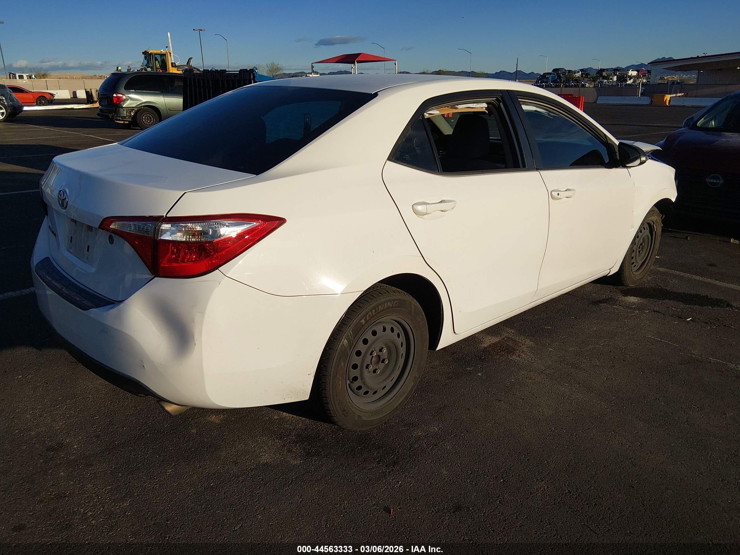 2014 Toyota Corolla L White vin: 5YFBURHE0EP148003
