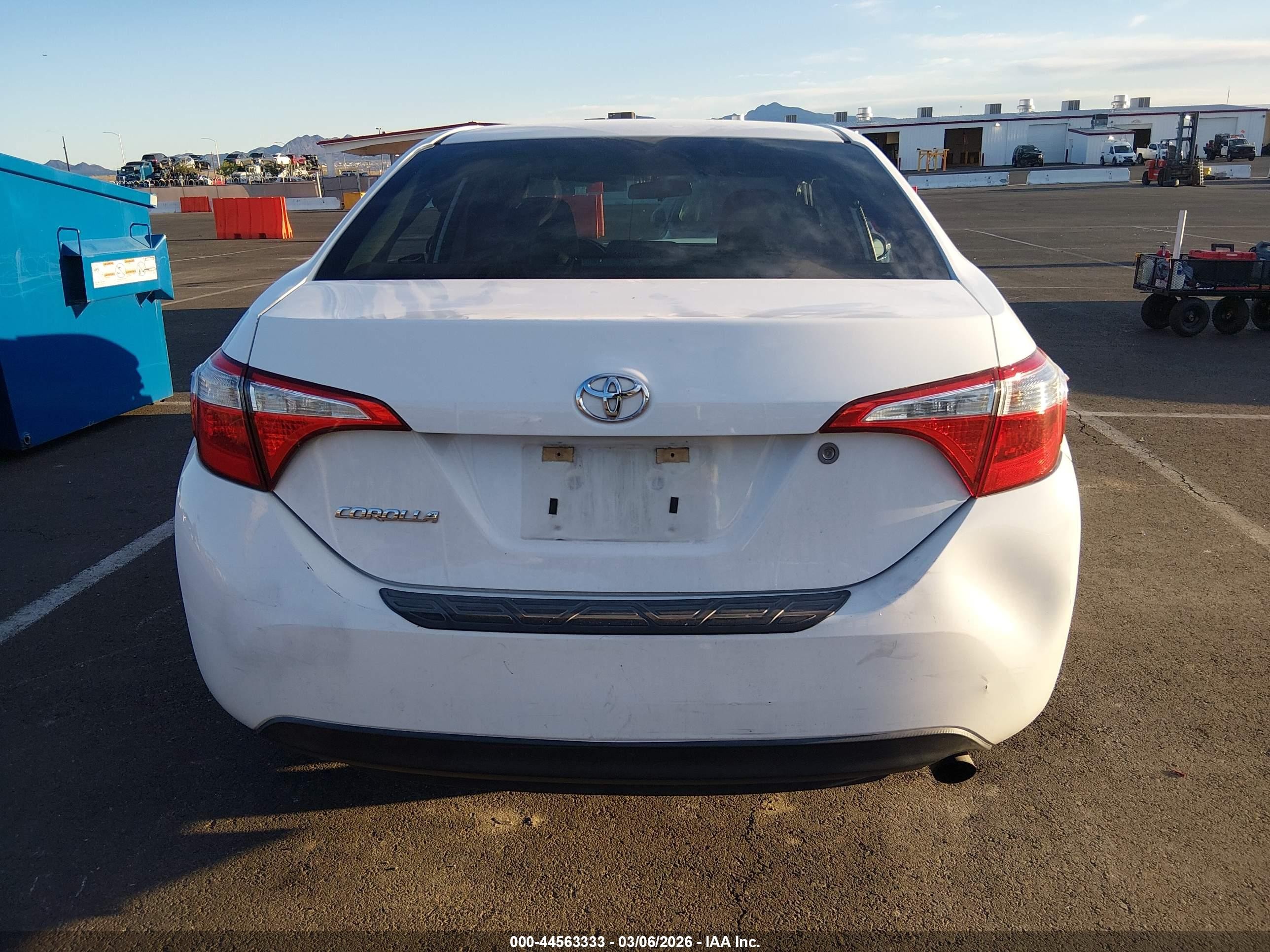 2014 Toyota Corolla L White vin: 5YFBURHE0EP148003