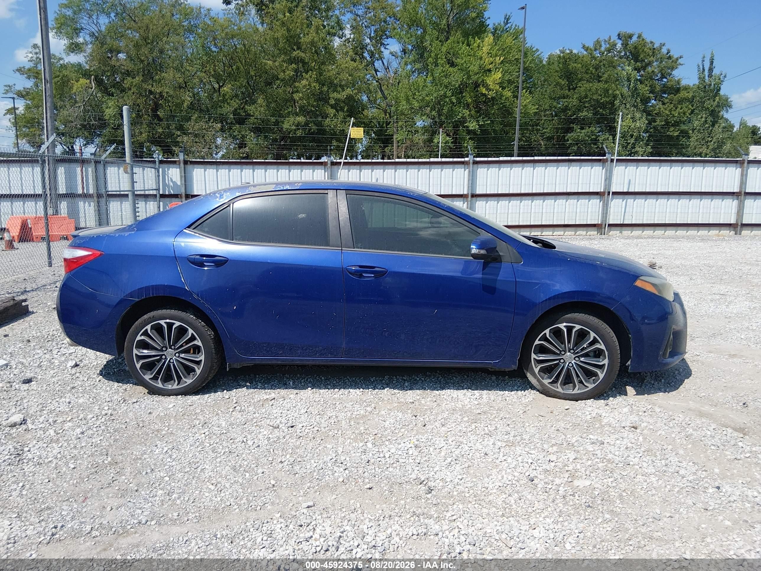 2014 Toyota Corolla S Plus Blue vin: 5YFBURHE0EP174309