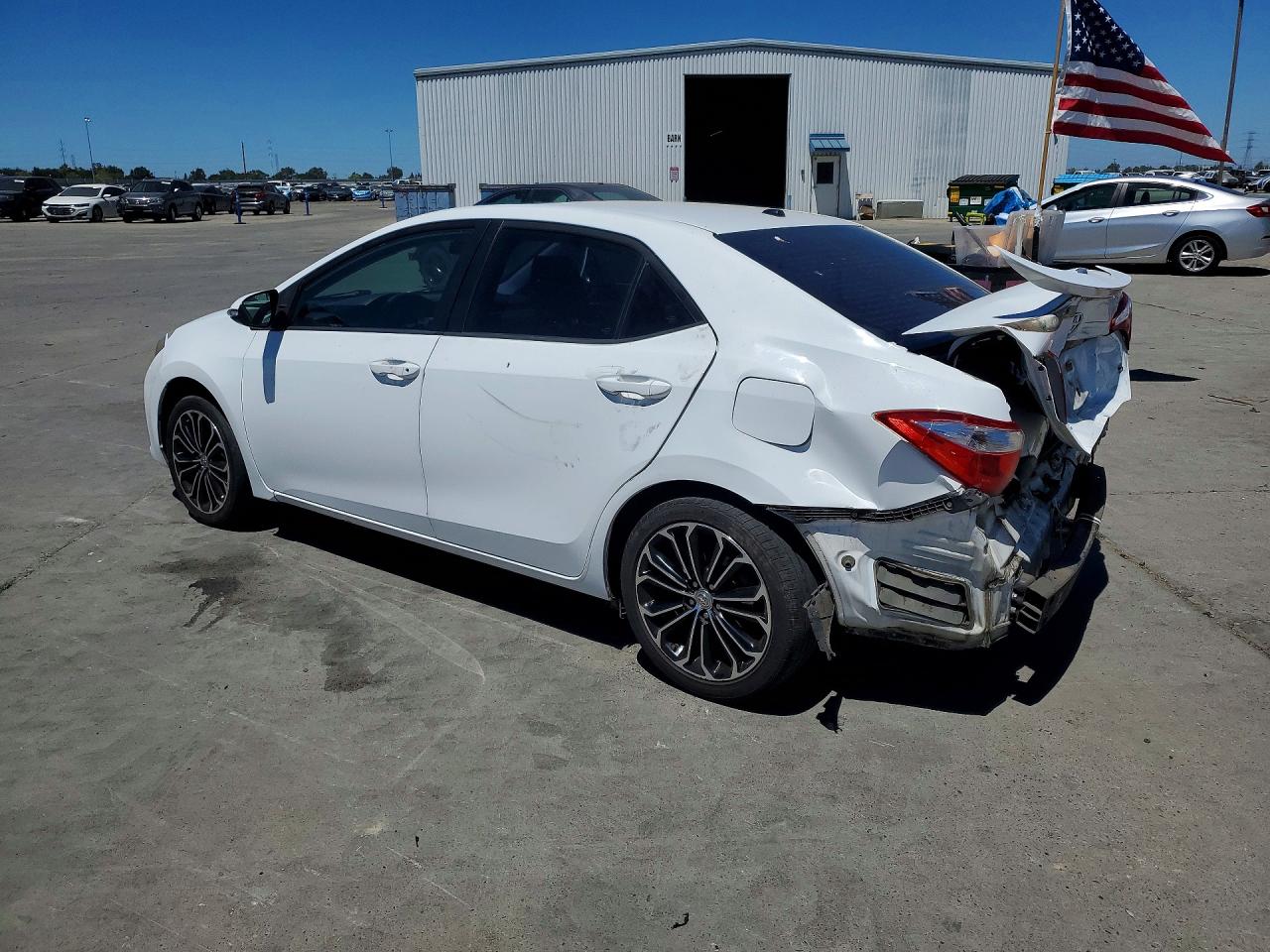 2015 Toyota Corolla S Plus White vin: 5YFBURHE0FP178653