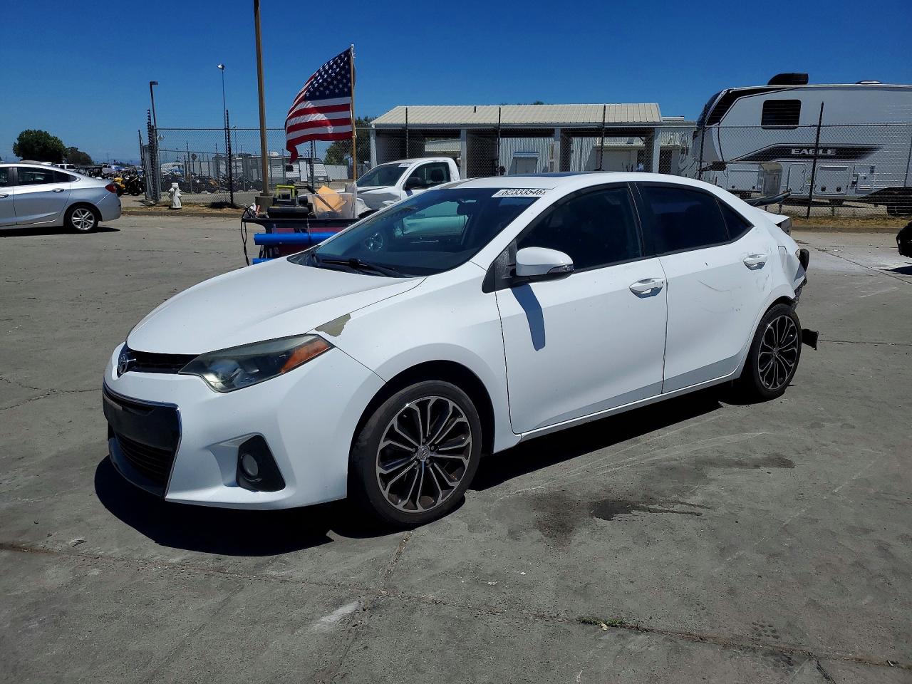 2015 Toyota Corolla S Plus White vin: 5YFBURHE0FP178653