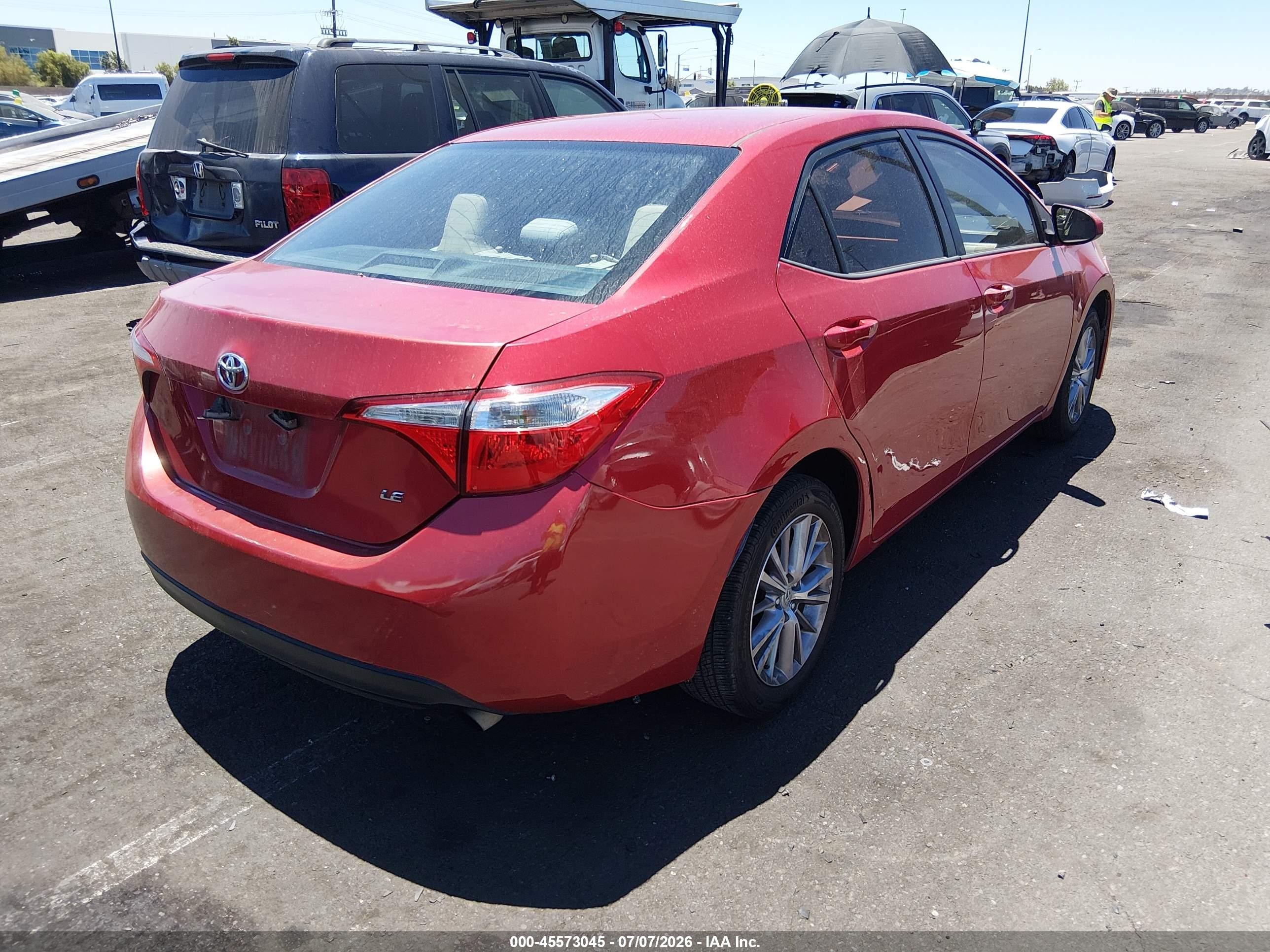 2015 Toyota Corolla Le Plus Бордовый vin: 5YFBURHE0FP185909