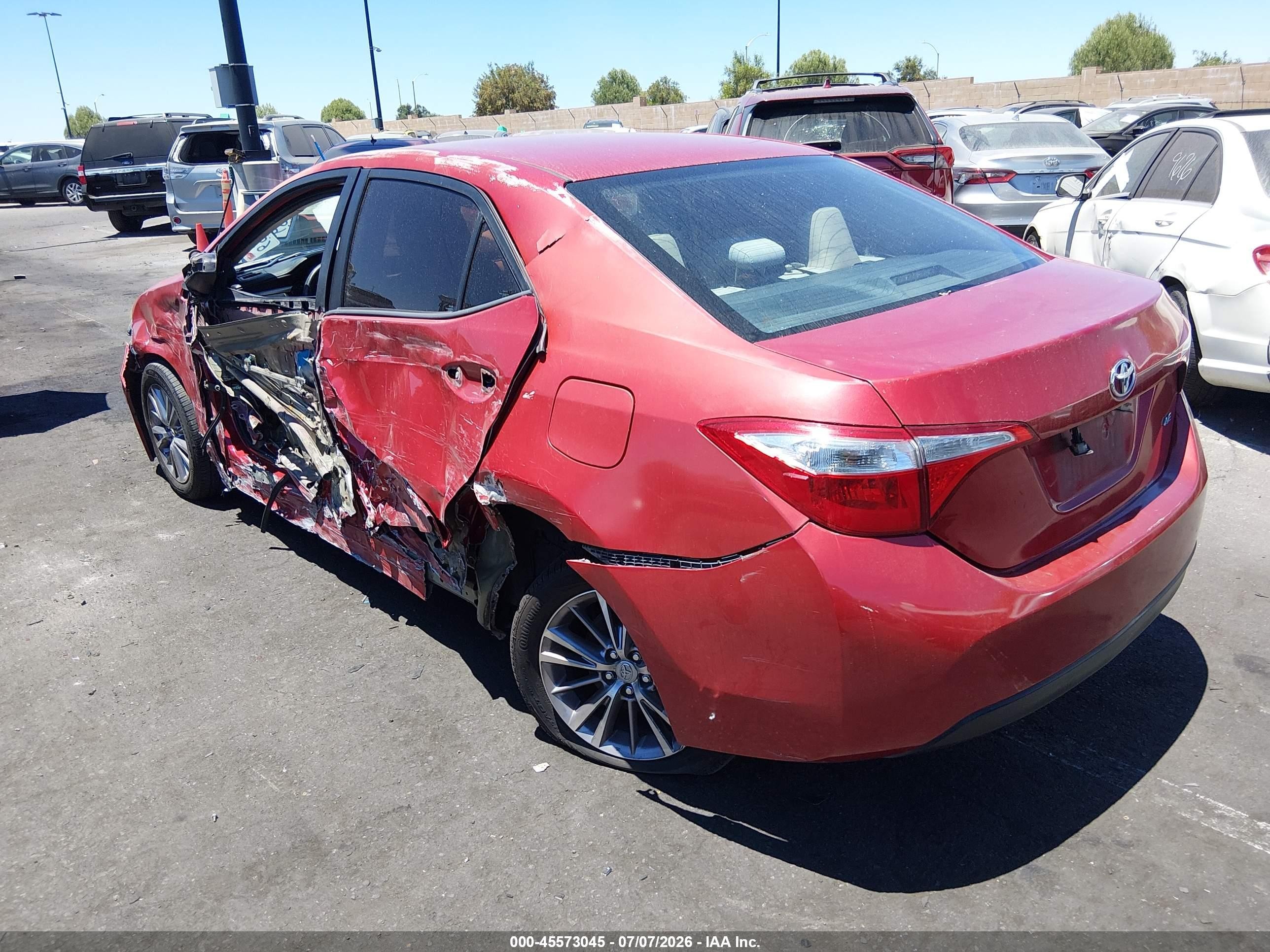 2015 Toyota Corolla Le Plus Бордовый vin: 5YFBURHE0FP185909