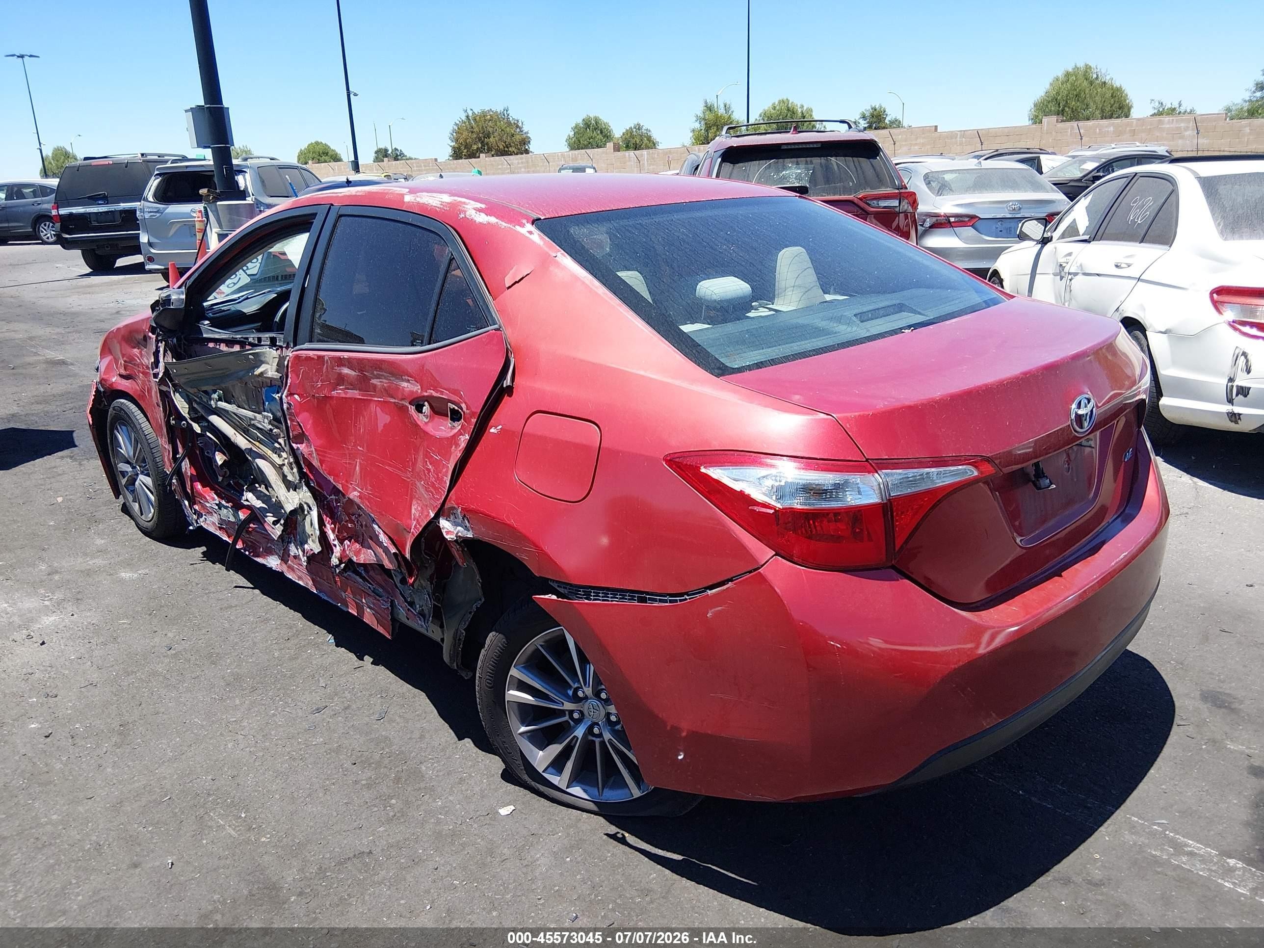 2015 Toyota Corolla Le Plus Бордовый vin: 5YFBURHE0FP185909