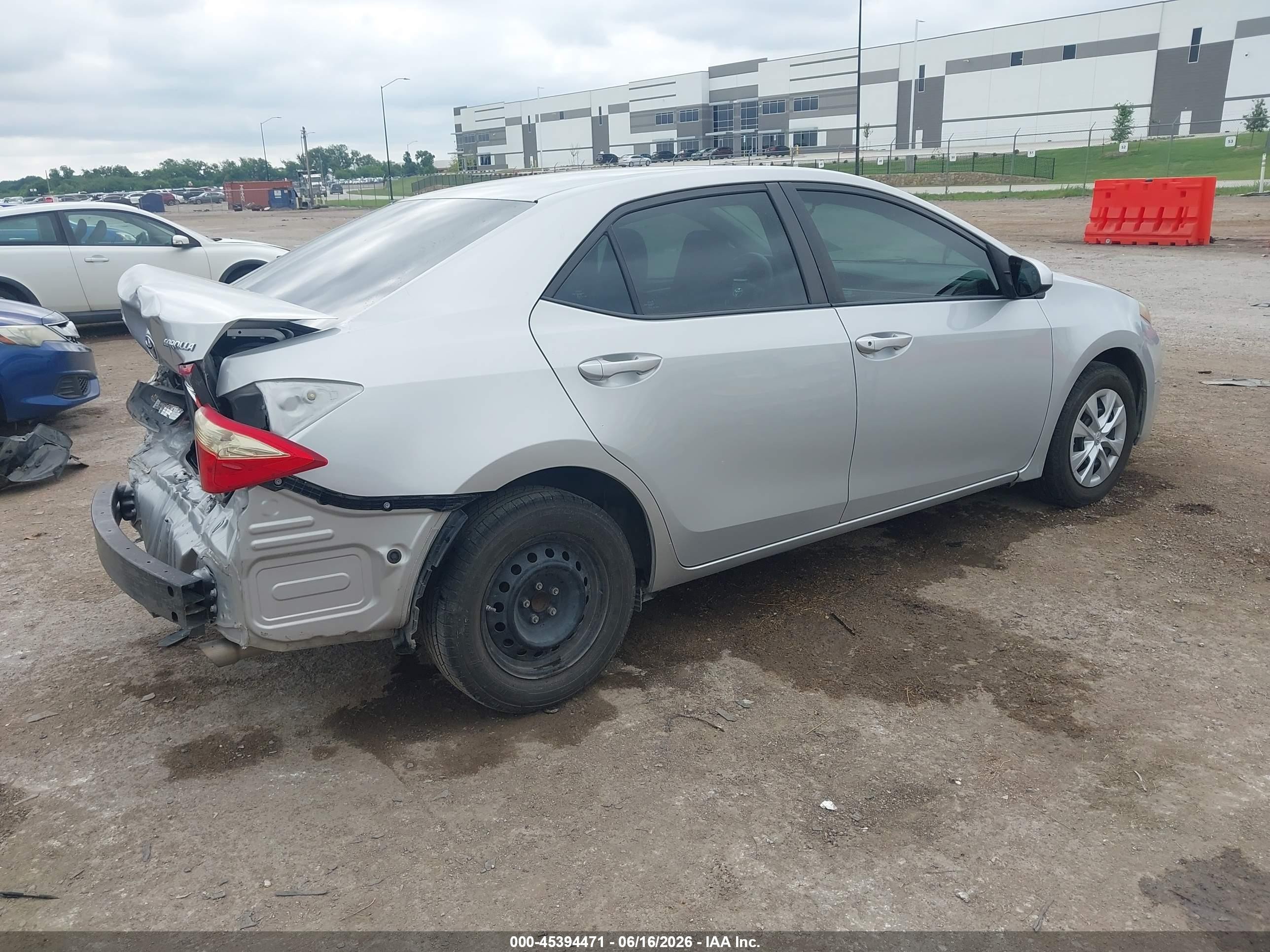 2015 Toyota Corolla L Серебряный vin: 5YFBURHE0FP186459