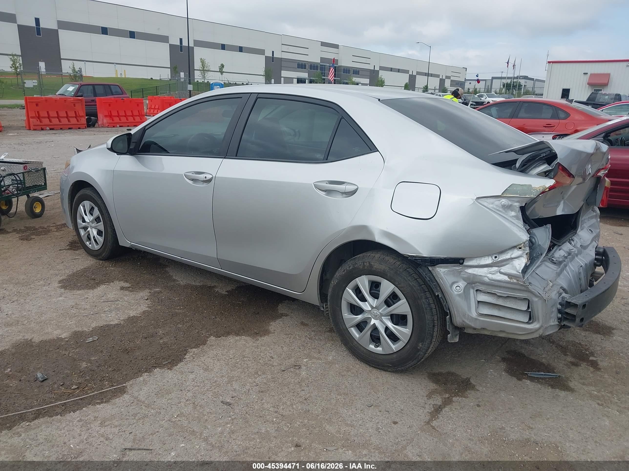 2015 Toyota Corolla L Серебряный vin: 5YFBURHE0FP186459