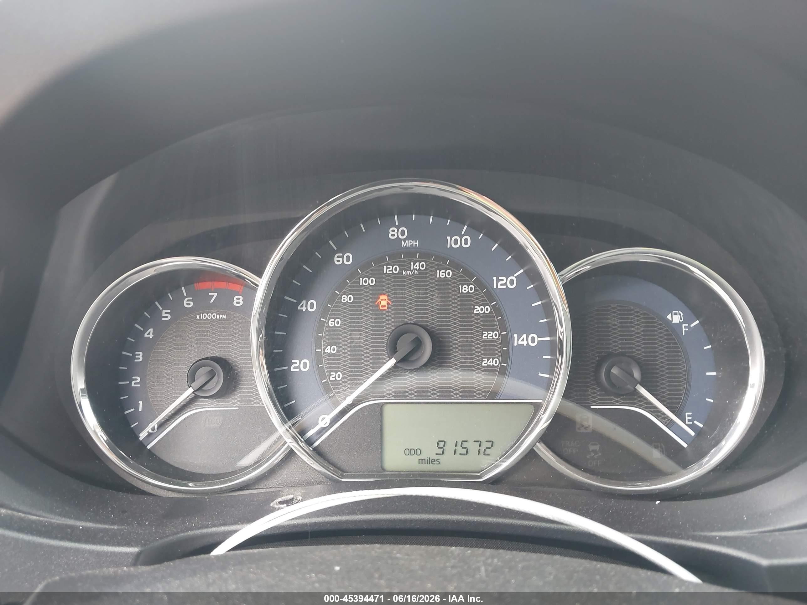 2015 Toyota Corolla L Серебряный vin: 5YFBURHE0FP186459