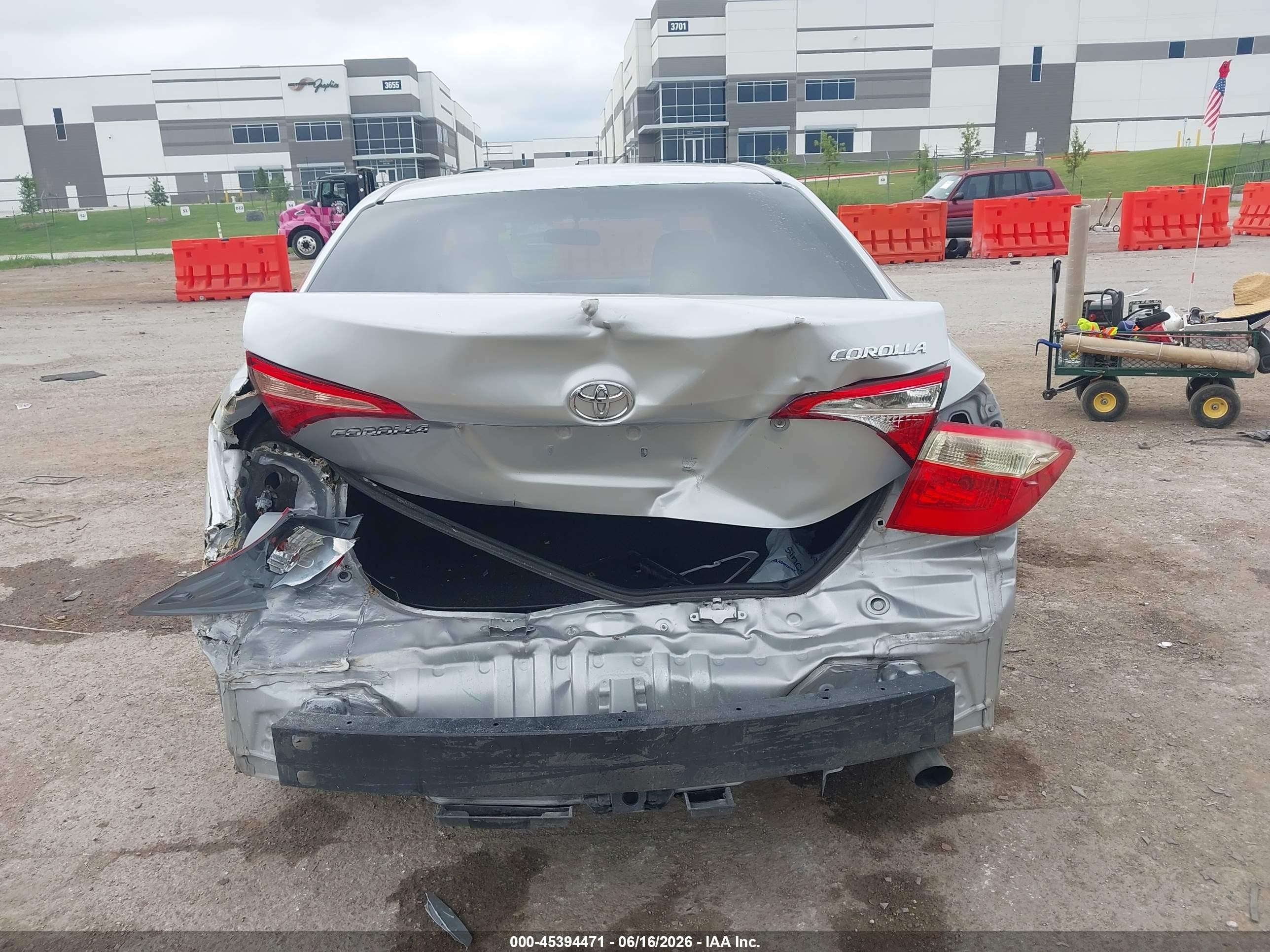 2015 Toyota Corolla L Серебряный vin: 5YFBURHE0FP186459