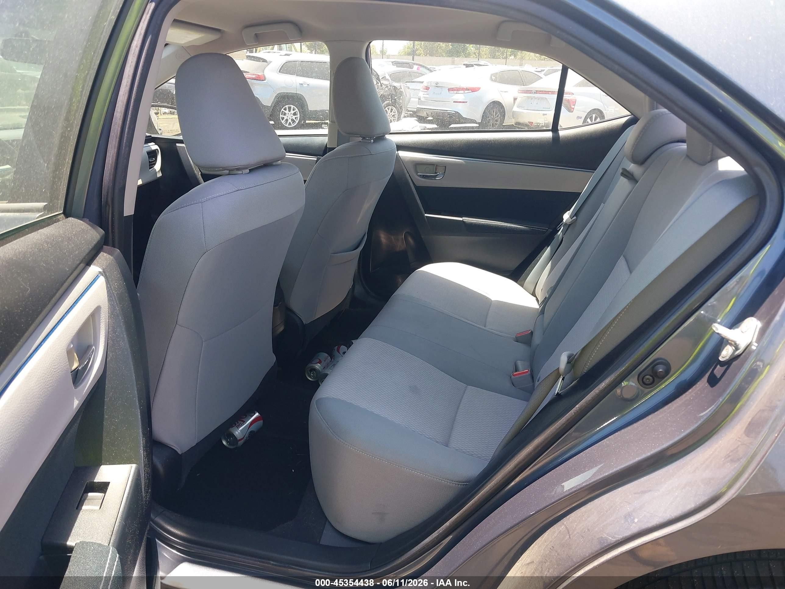 2015 Toyota Corolla Le Plus Blue vin: 5YFBURHE0FP203860