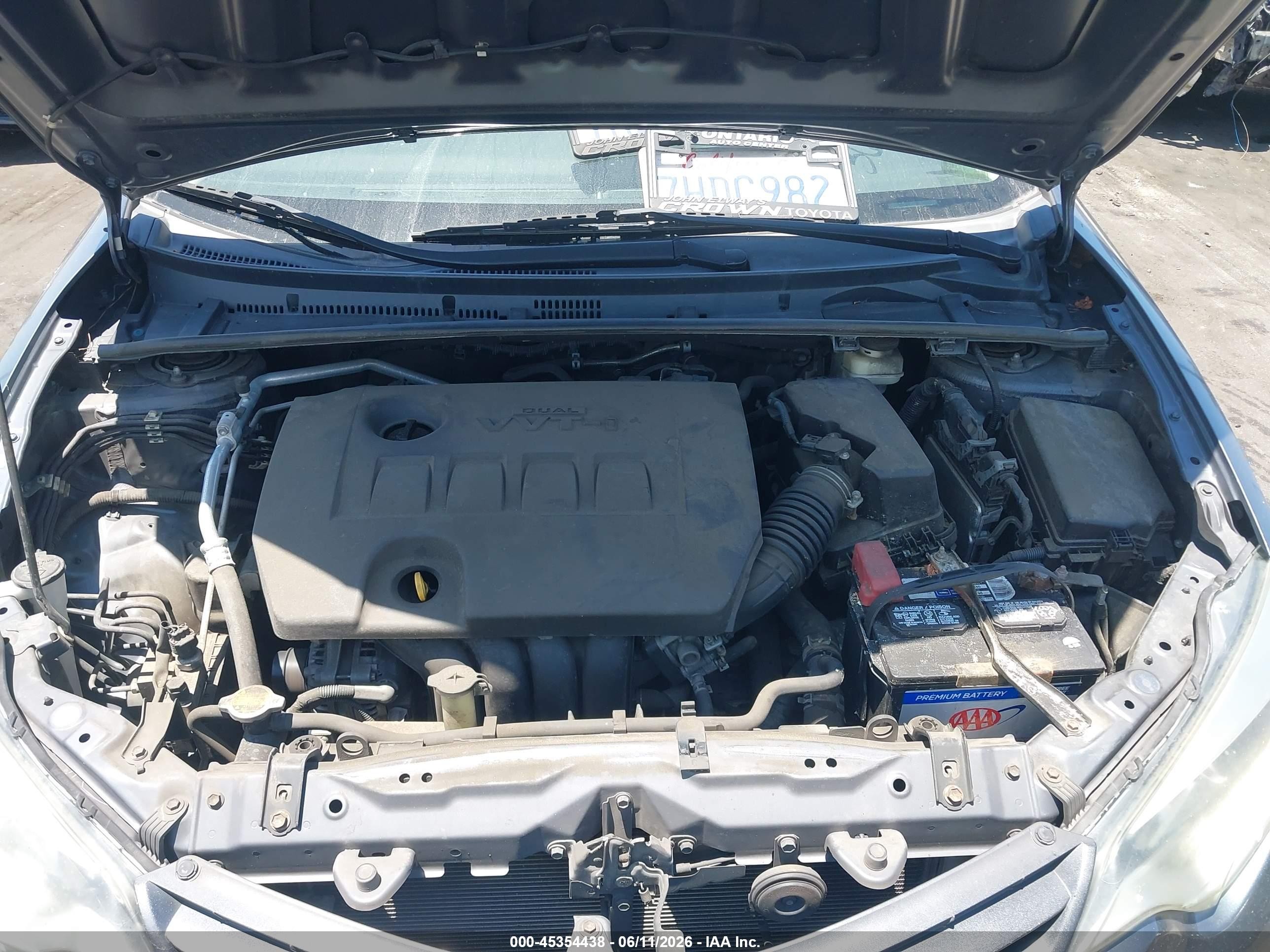 2015 Toyota Corolla Le Plus Blue vin: 5YFBURHE0FP203860