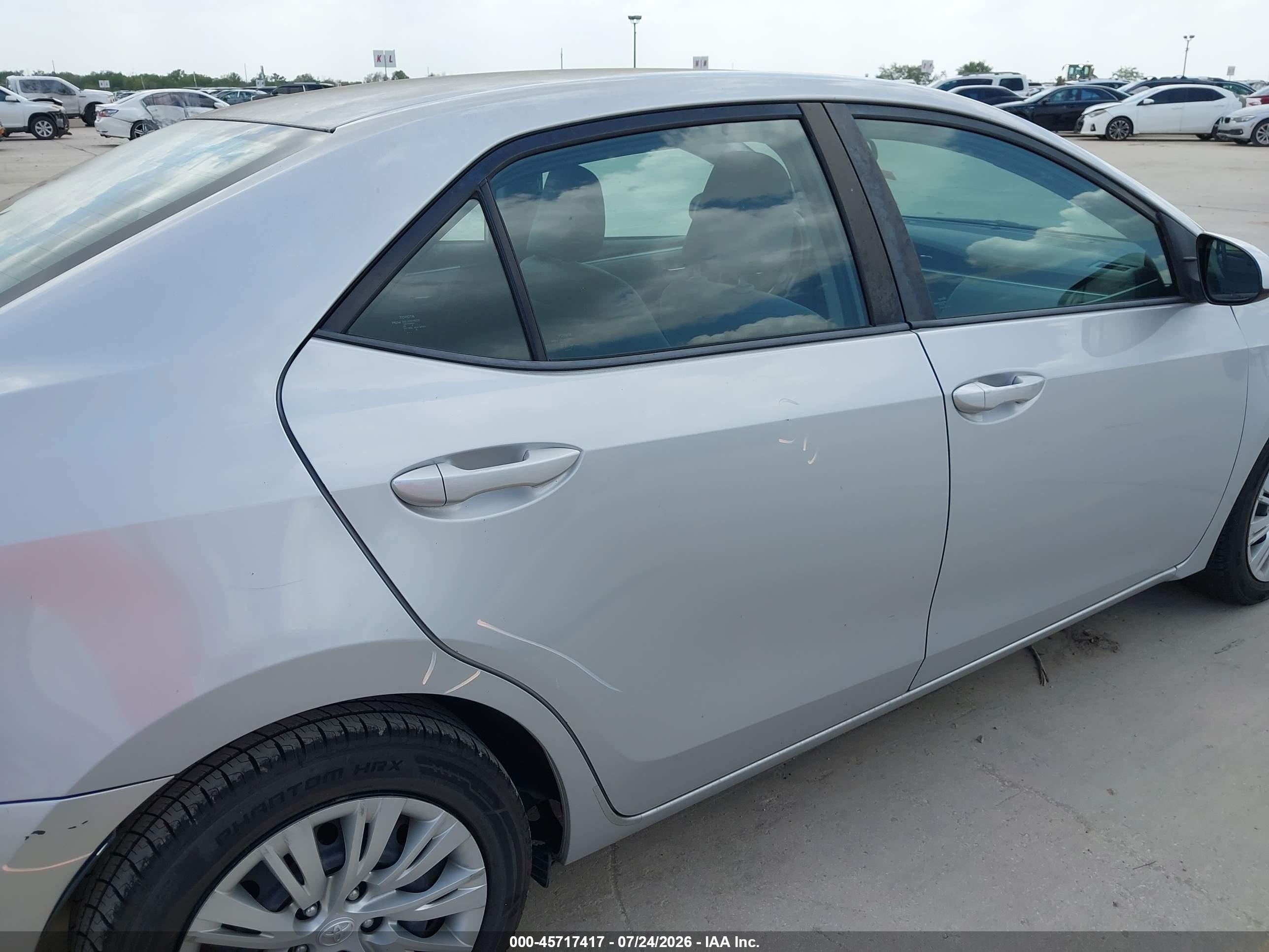 2015 Toyota Corolla Le Silver vin: 5YFBURHE0FP212865