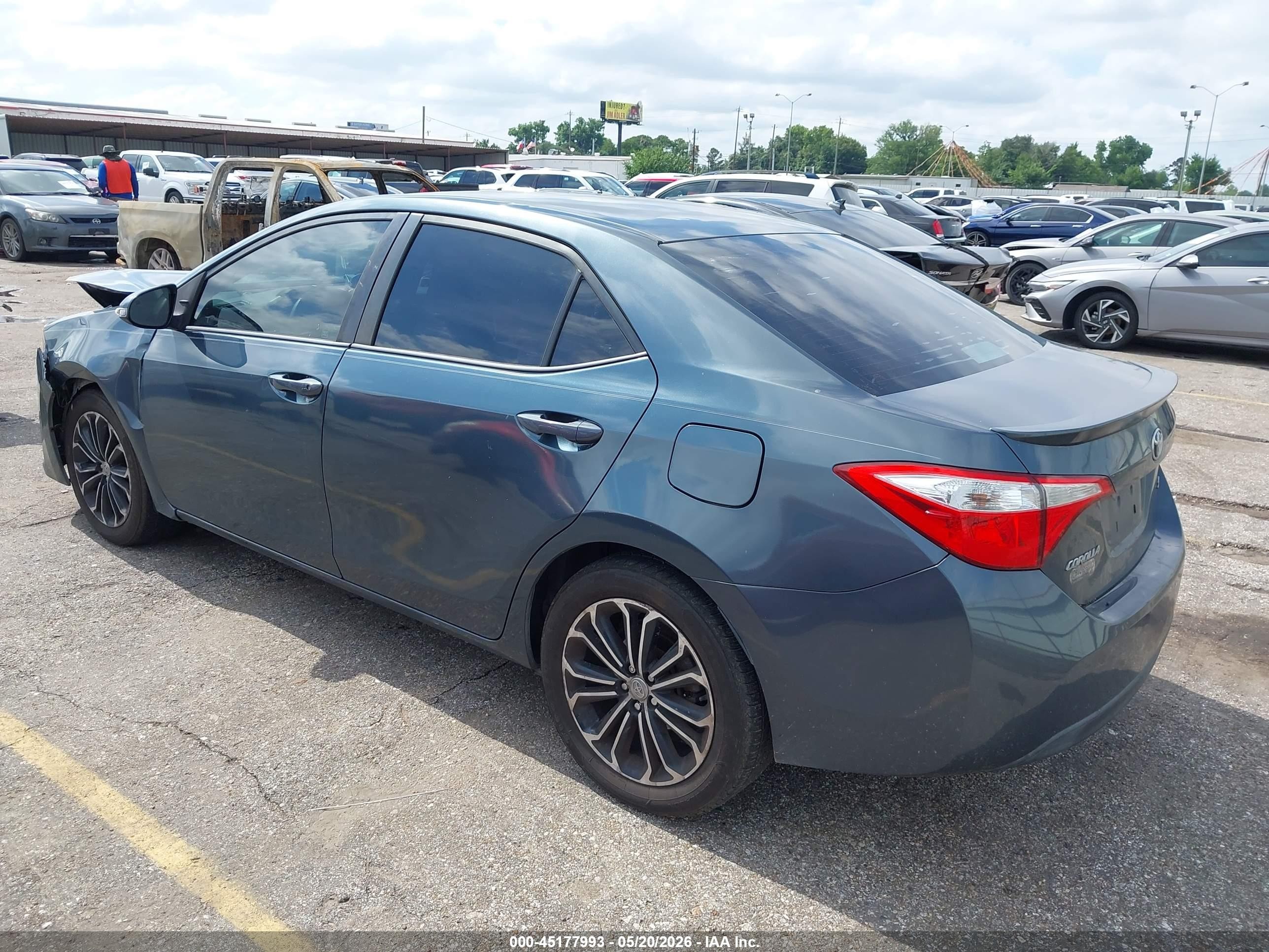 2015 Toyota Corolla S Plus Blue vin: 5YFBURHE0FP225275