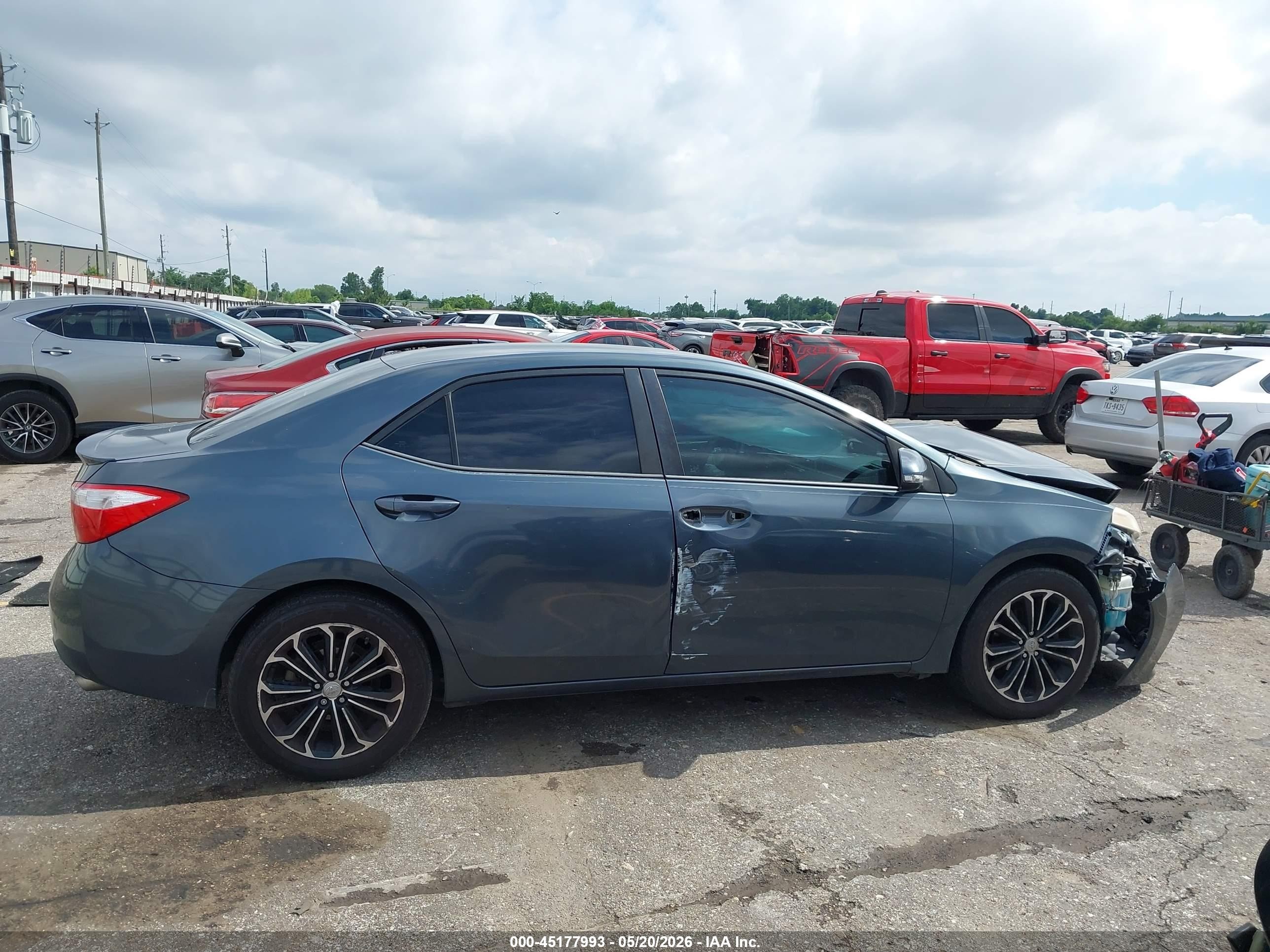 2015 Toyota Corolla S Plus Blue vin: 5YFBURHE0FP225275
