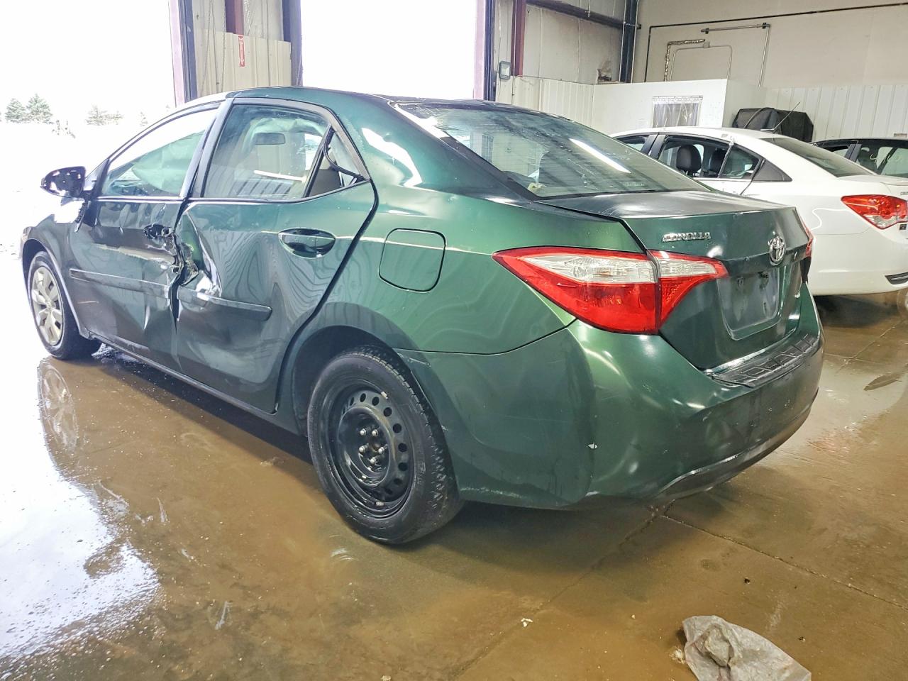 2015 Toyota Corolla Le Green vin: 5YFBURHE0FP227902