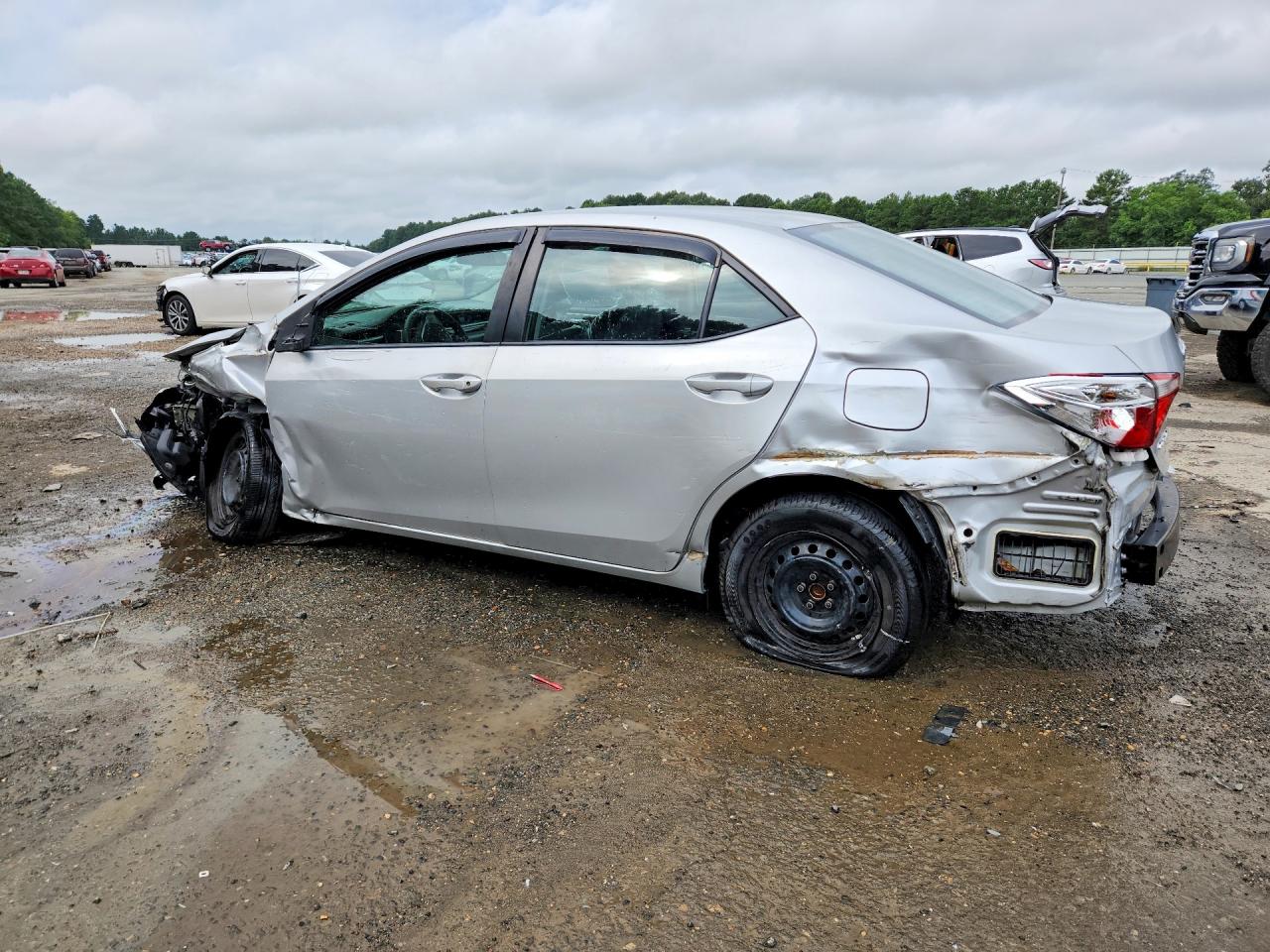 2015 Toyota Corolla L Silver vin: 5YFBURHE0FP231805