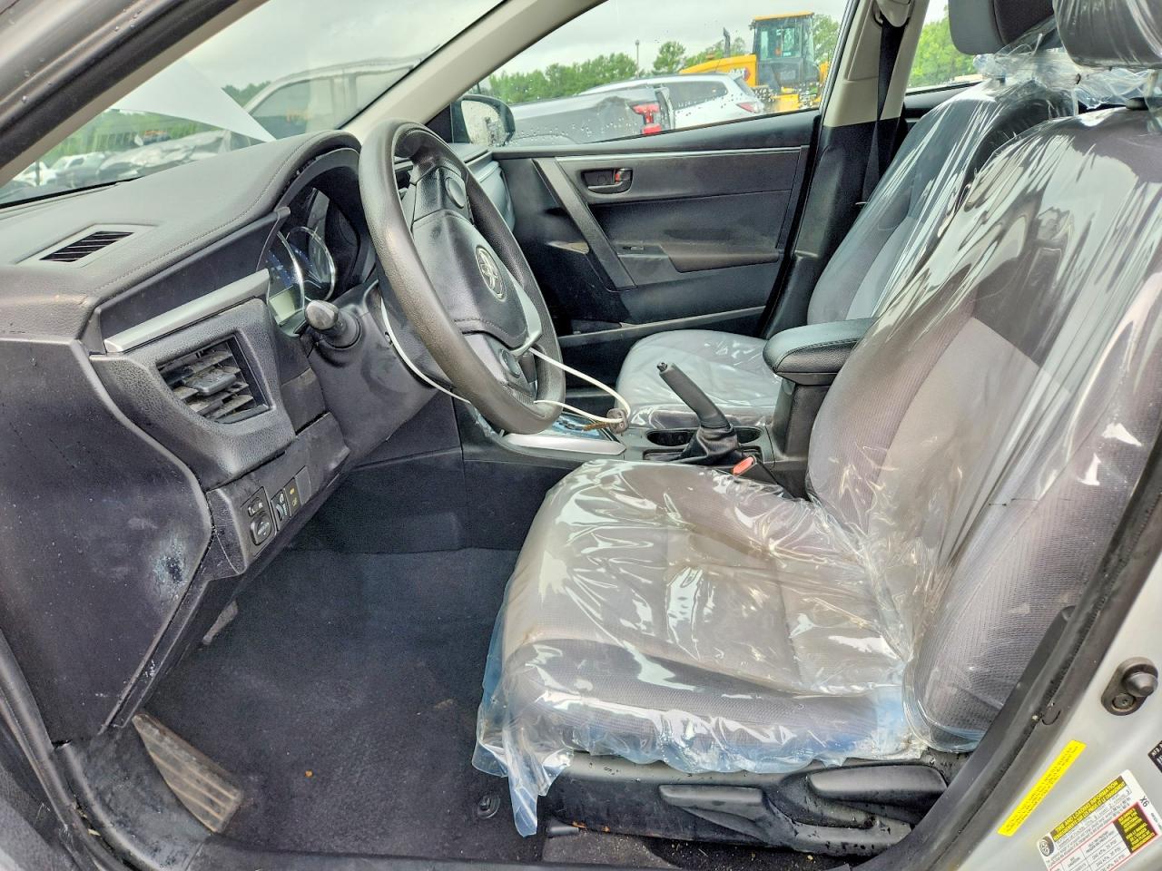 2015 Toyota Corolla L Silver vin: 5YFBURHE0FP231805