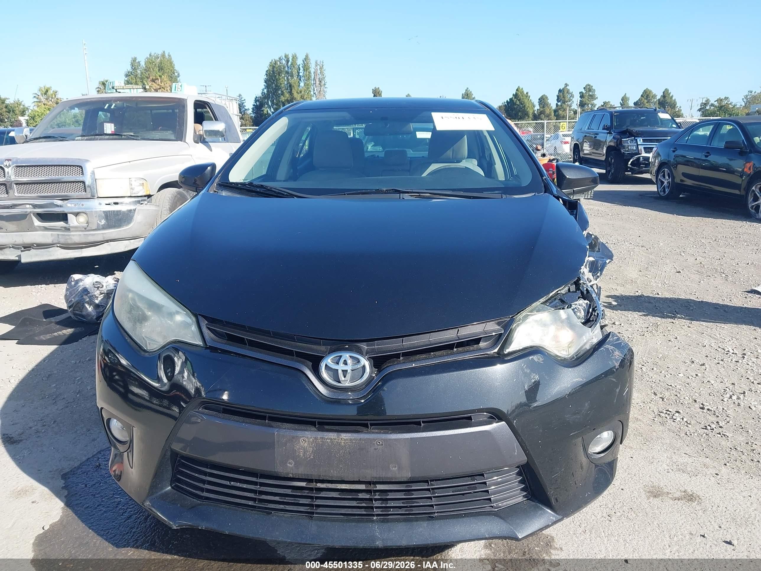 2015 Toyota Corolla Le Plus Black vin: 5YFBURHE0FP238561