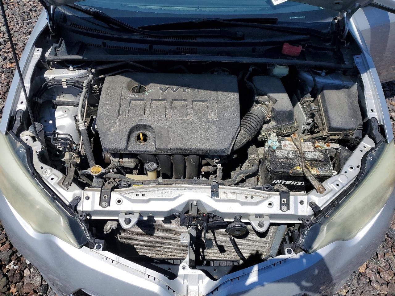 2015 Toyota Corolla Le Серебряный vin: 5YFBURHE0FP240164