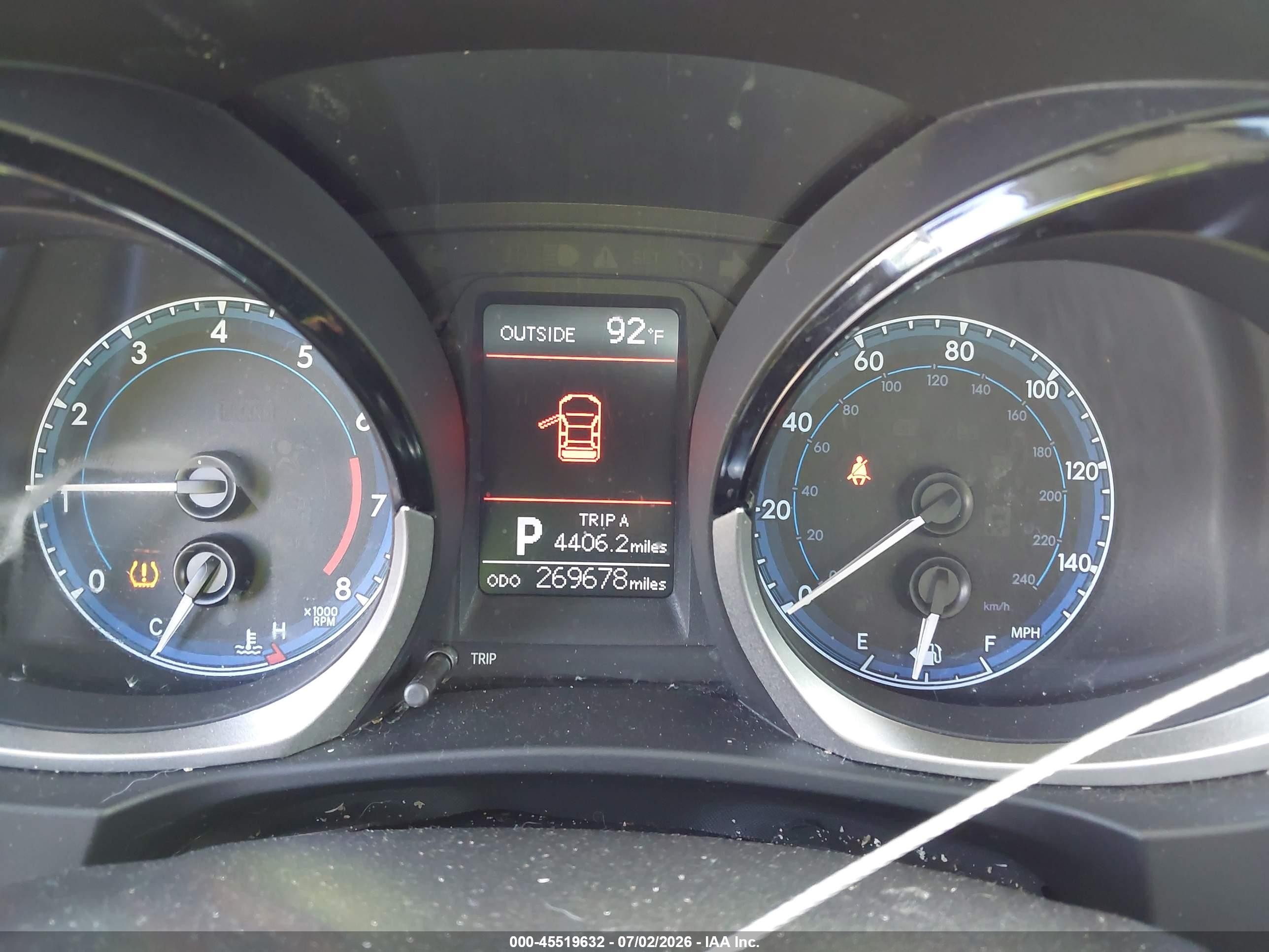 2015 Toyota Corolla S Plus Silver vin: 5YFBURHE0FP258048