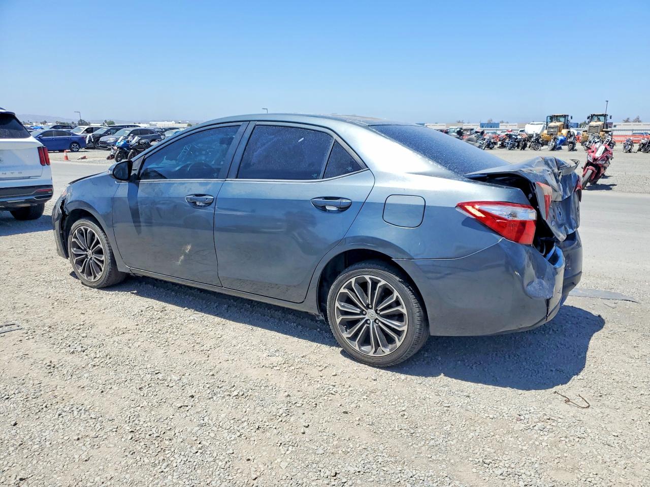 2015 Toyota Corolla S Plus Blue vin: 5YFBURHE0FP260673