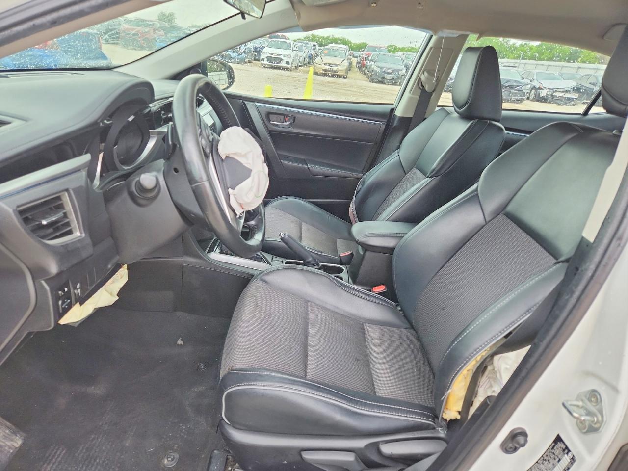2015 Toyota Corolla S Plus White vin: 5YFBURHE0FP277988