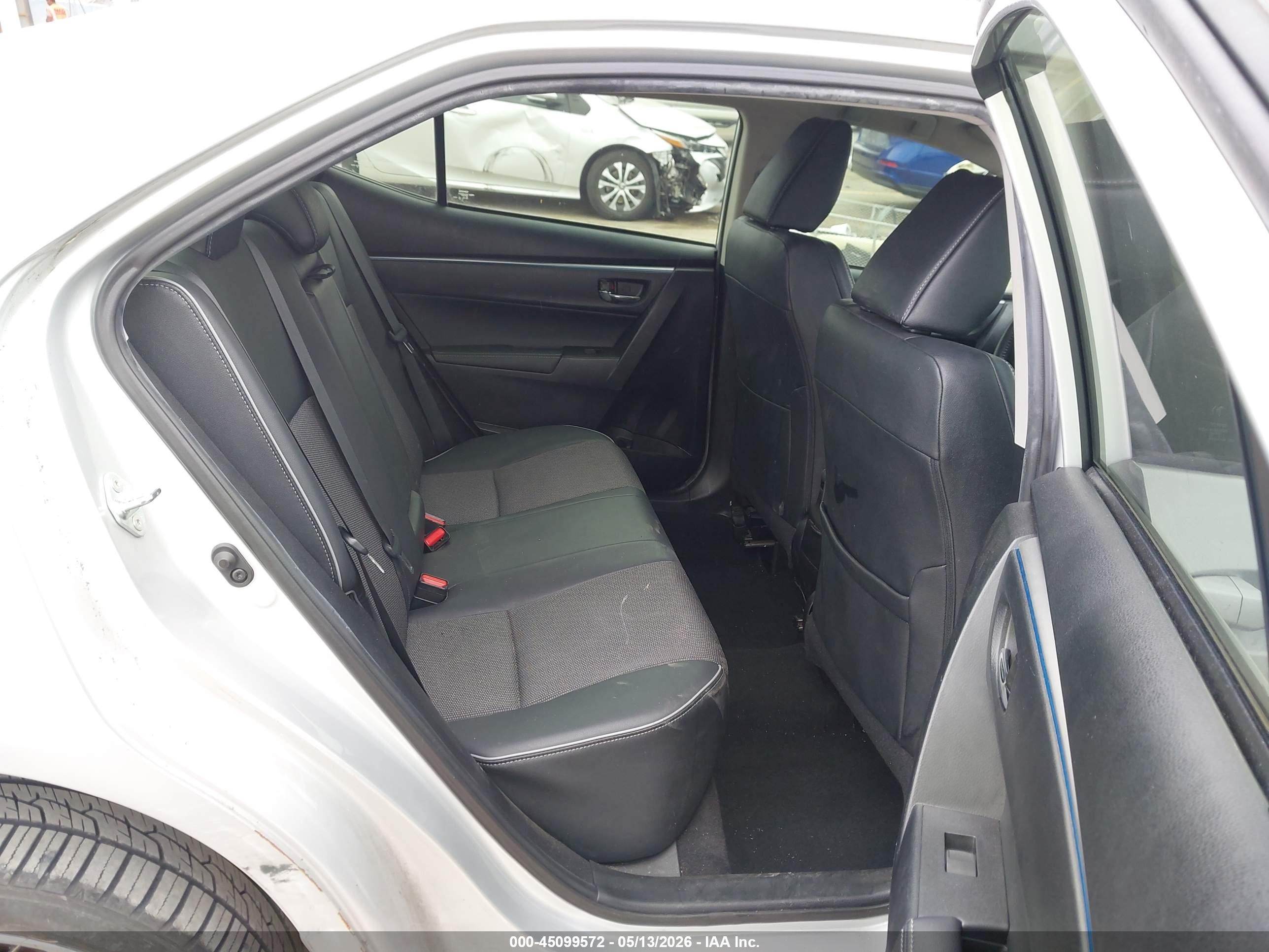 2015 Toyota Corolla S Plus Silver vin: 5YFBURHE0FP280647