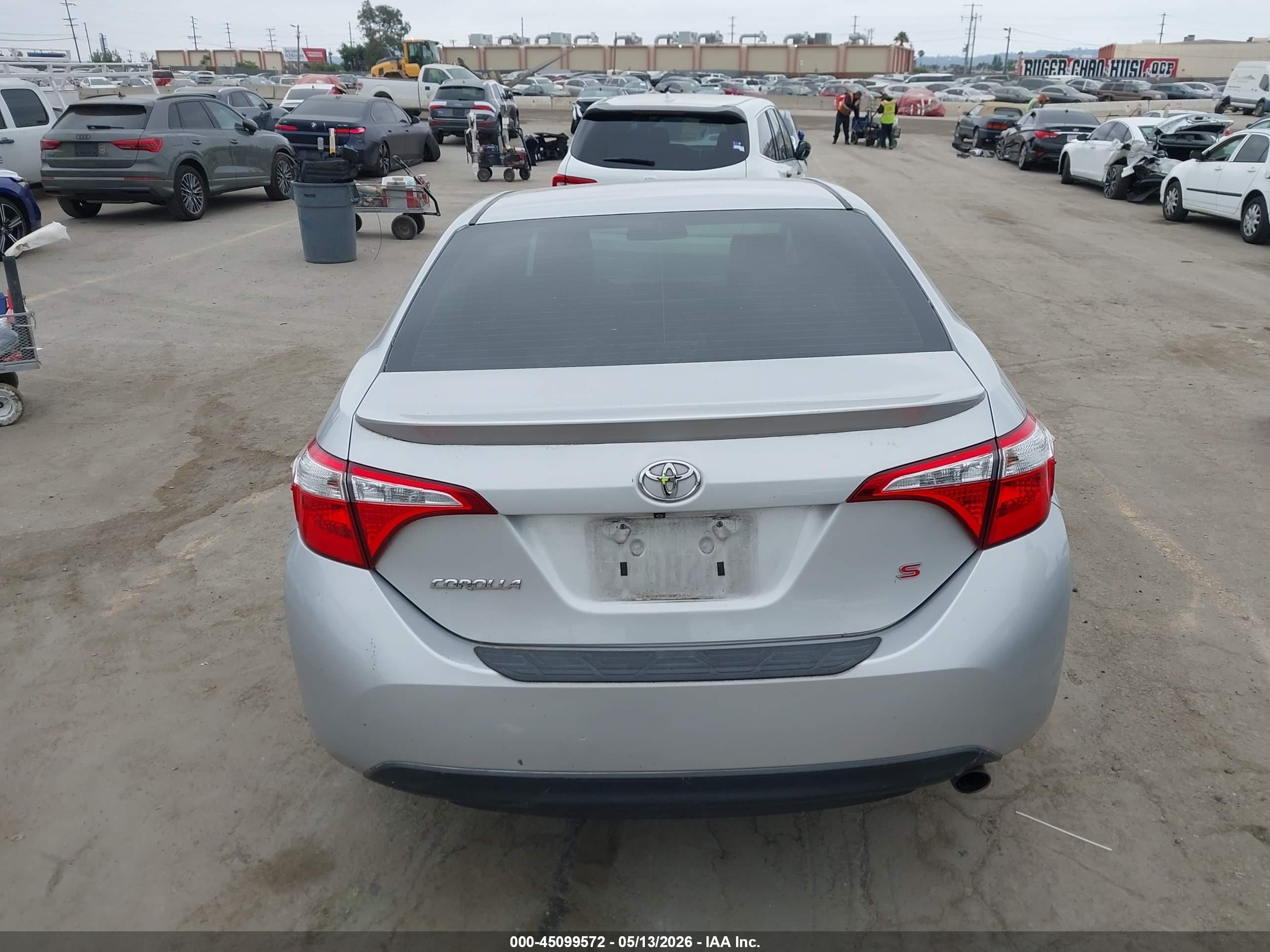 2015 Toyota Corolla S Plus Silver vin: 5YFBURHE0FP280647