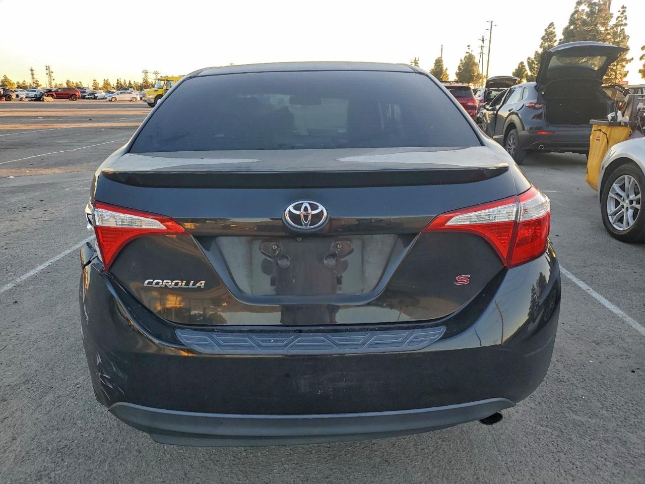 2015 Toyota Corolla S Plus Черный vin: 5YFBURHE0FP296802