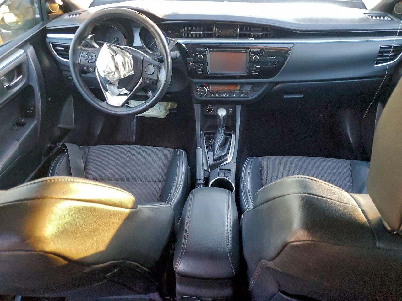 2015 Toyota Corolla S Plus Черный vin: 5YFBURHE0FP296802
