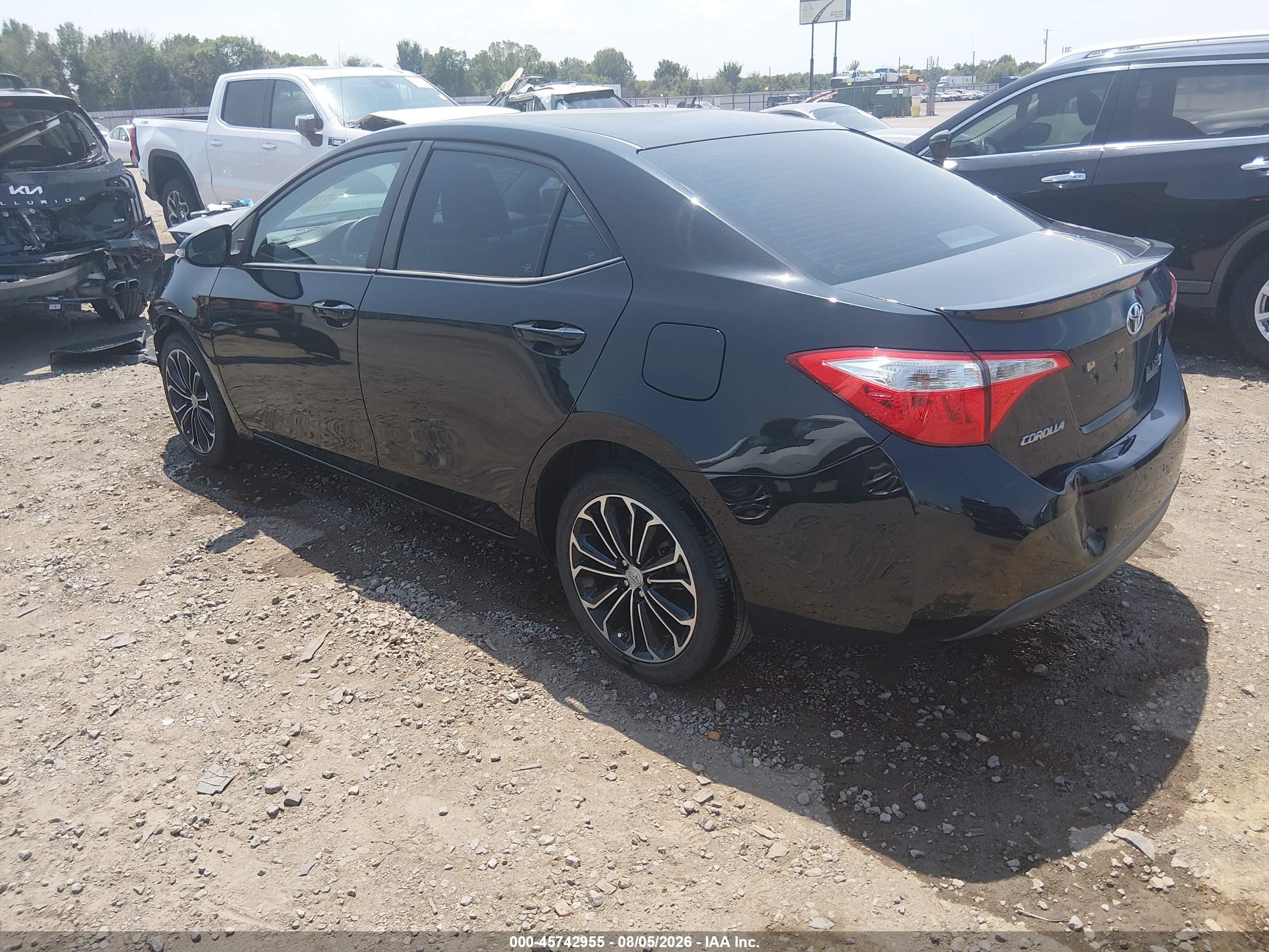 2015 Toyota Corolla S/s Plus/s Premium Черный vin: 5YFBURHE0FP304428