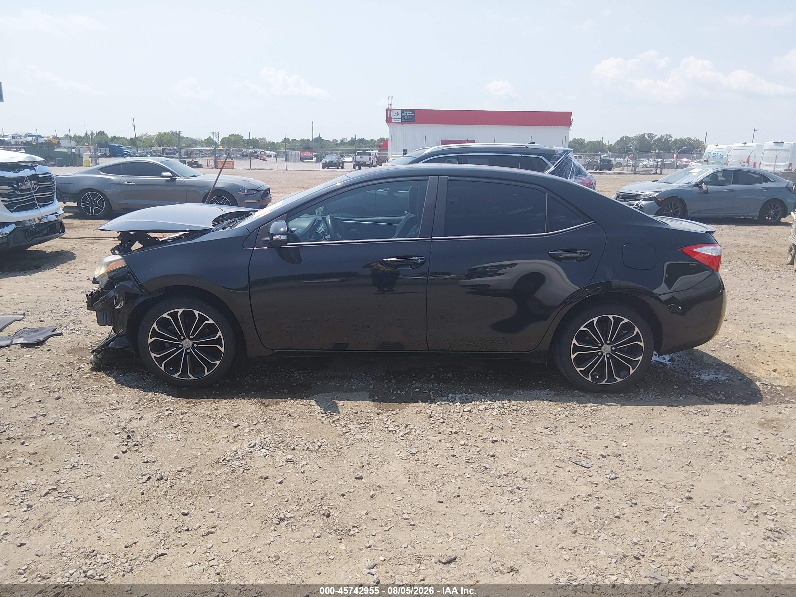 2015 Toyota Corolla S/s Plus/s Premium Черный vin: 5YFBURHE0FP304428