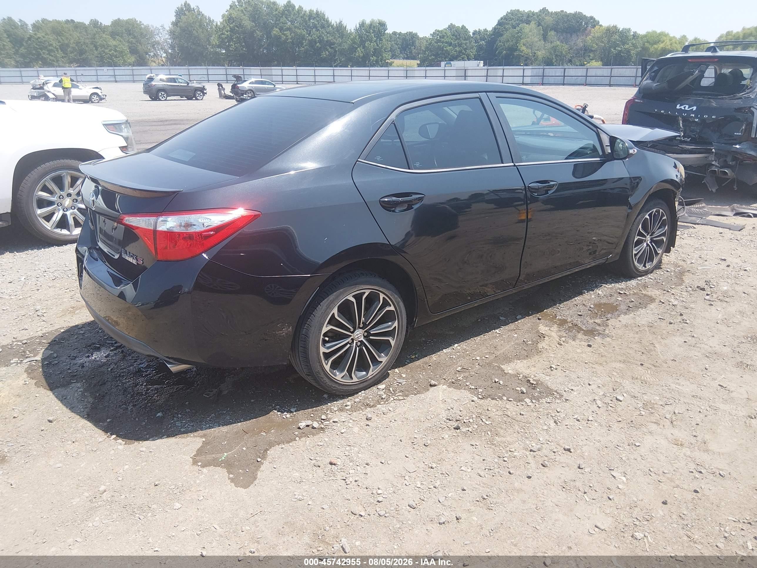 2015 Toyota Corolla S/s Plus/s Premium Черный vin: 5YFBURHE0FP304428