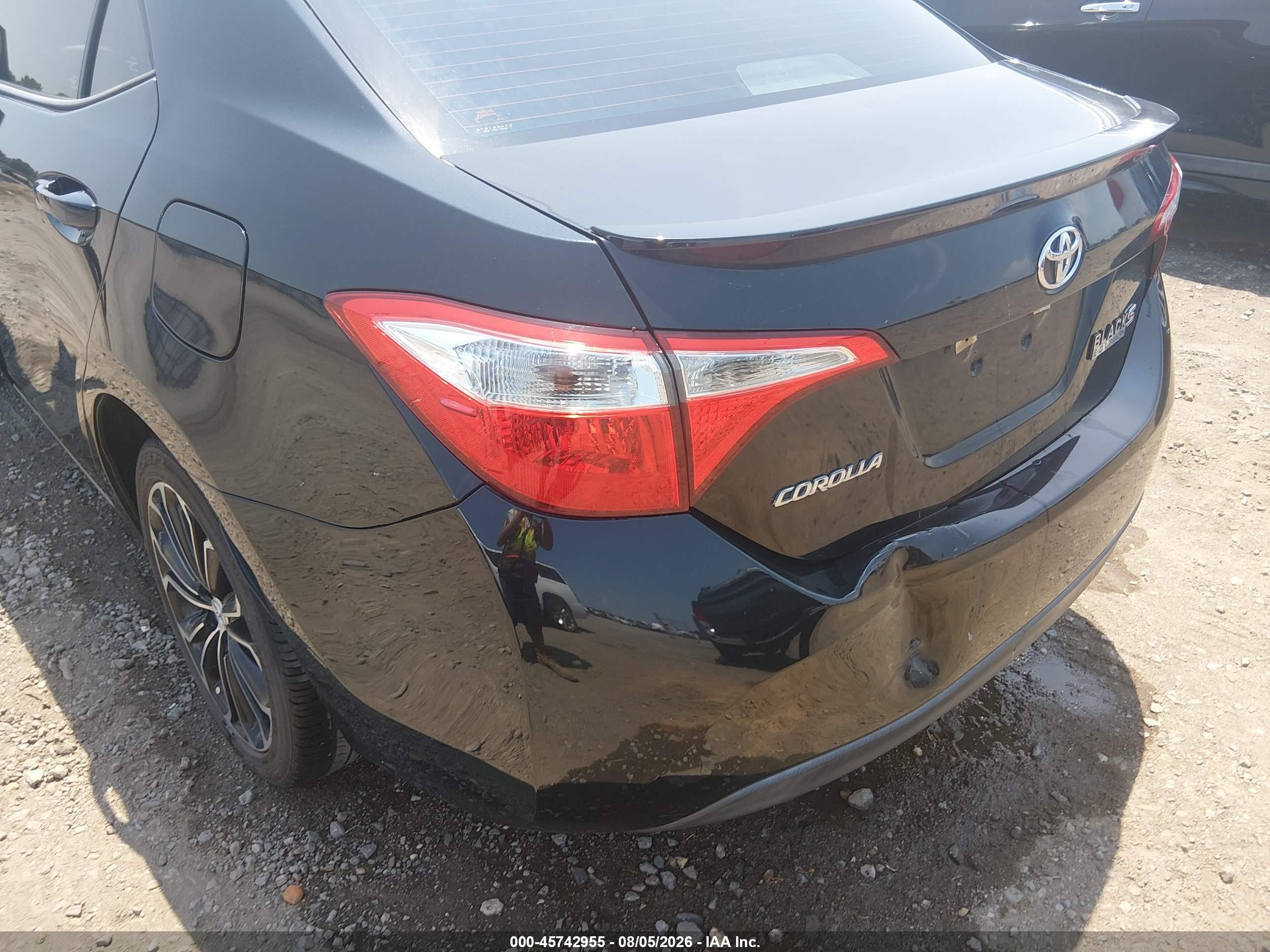 2015 Toyota Corolla S/s Plus/s Premium Черный vin: 5YFBURHE0FP304428