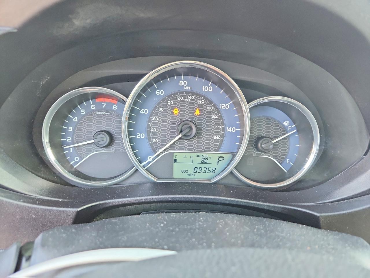 2015 Toyota Corolla Le Серебряный vin: 5YFBURHE0FP307779