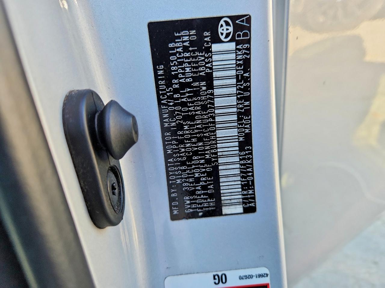 2015 Toyota Corolla Le Серебряный vin: 5YFBURHE0FP307779