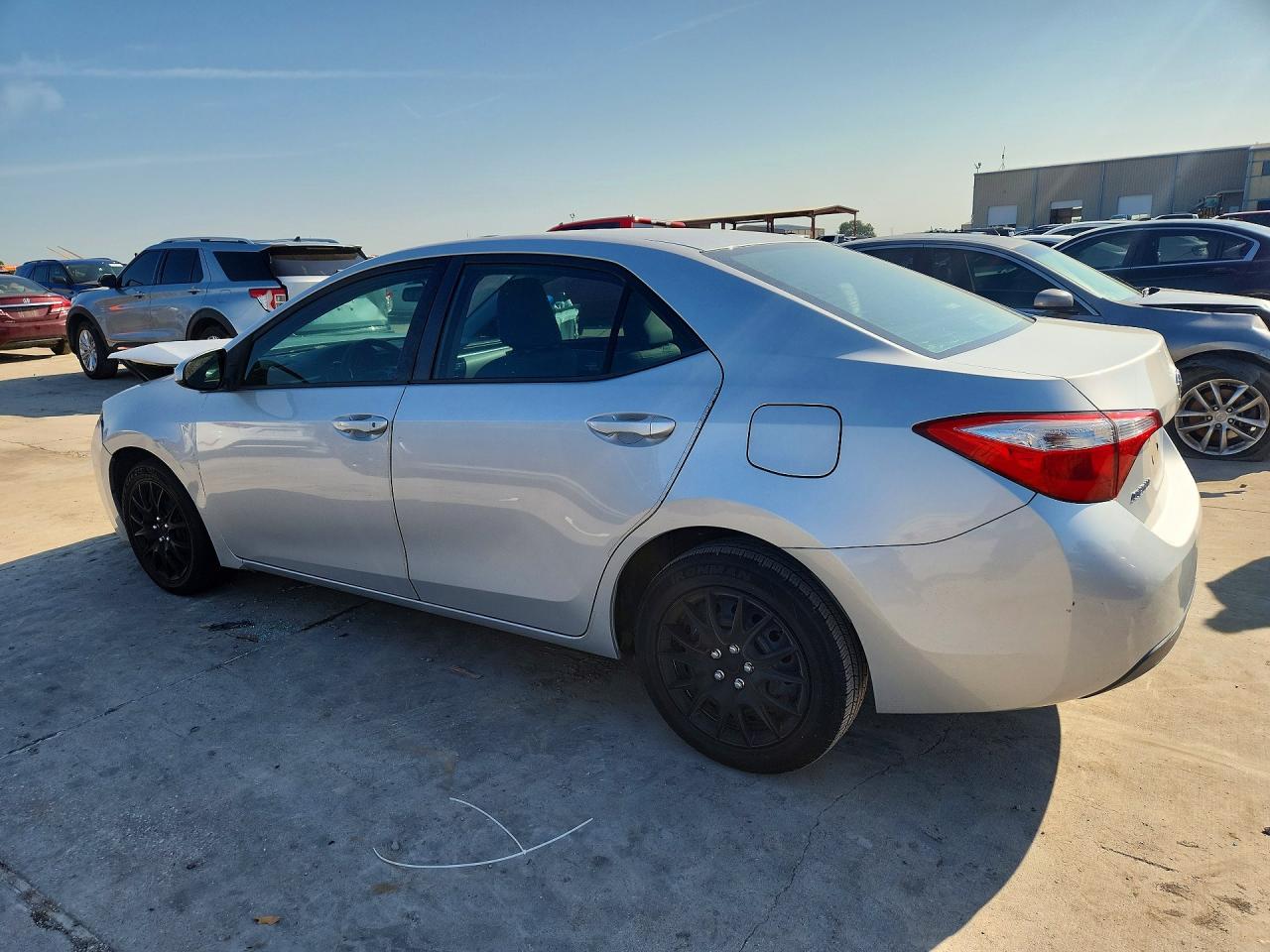2015 Toyota Corolla Le Серебряный vin: 5YFBURHE0FP307779