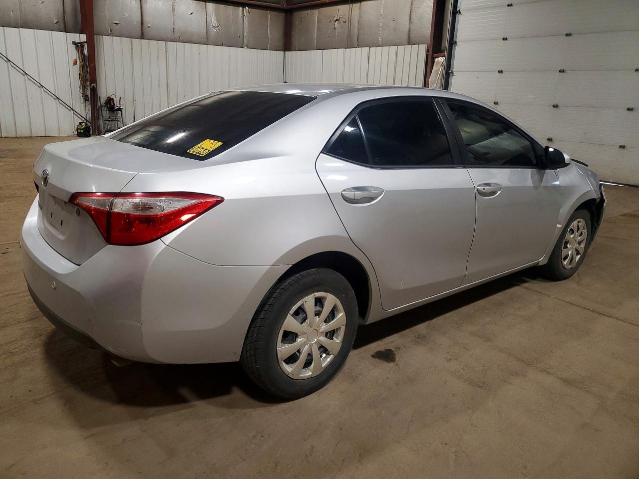 2015 Toyota Corolla L Серебряный vin: 5YFBURHE0FP312433