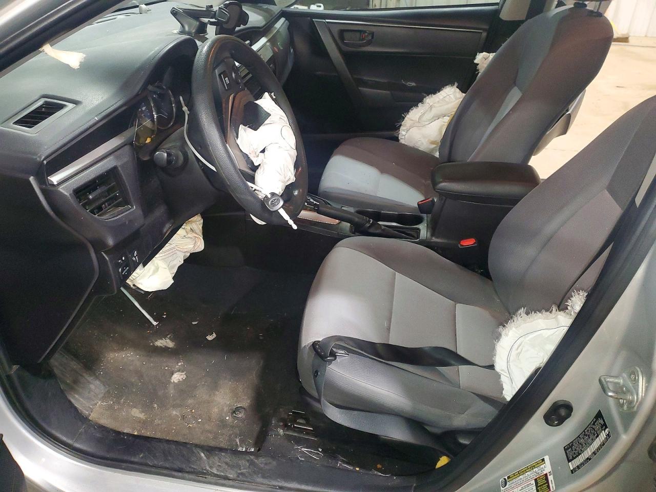 2015 Toyota Corolla L Серебряный vin: 5YFBURHE0FP312433