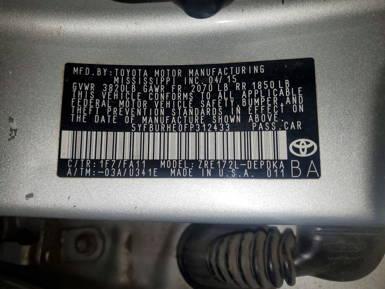 2015 Toyota Corolla L Серебряный vin: 5YFBURHE0FP312433