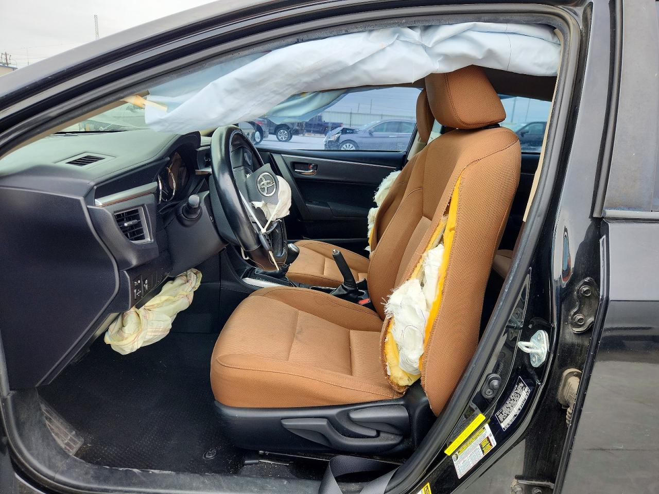 2015 Toyota Corolla Le Plus Black vin: 5YFBURHE0FP320015