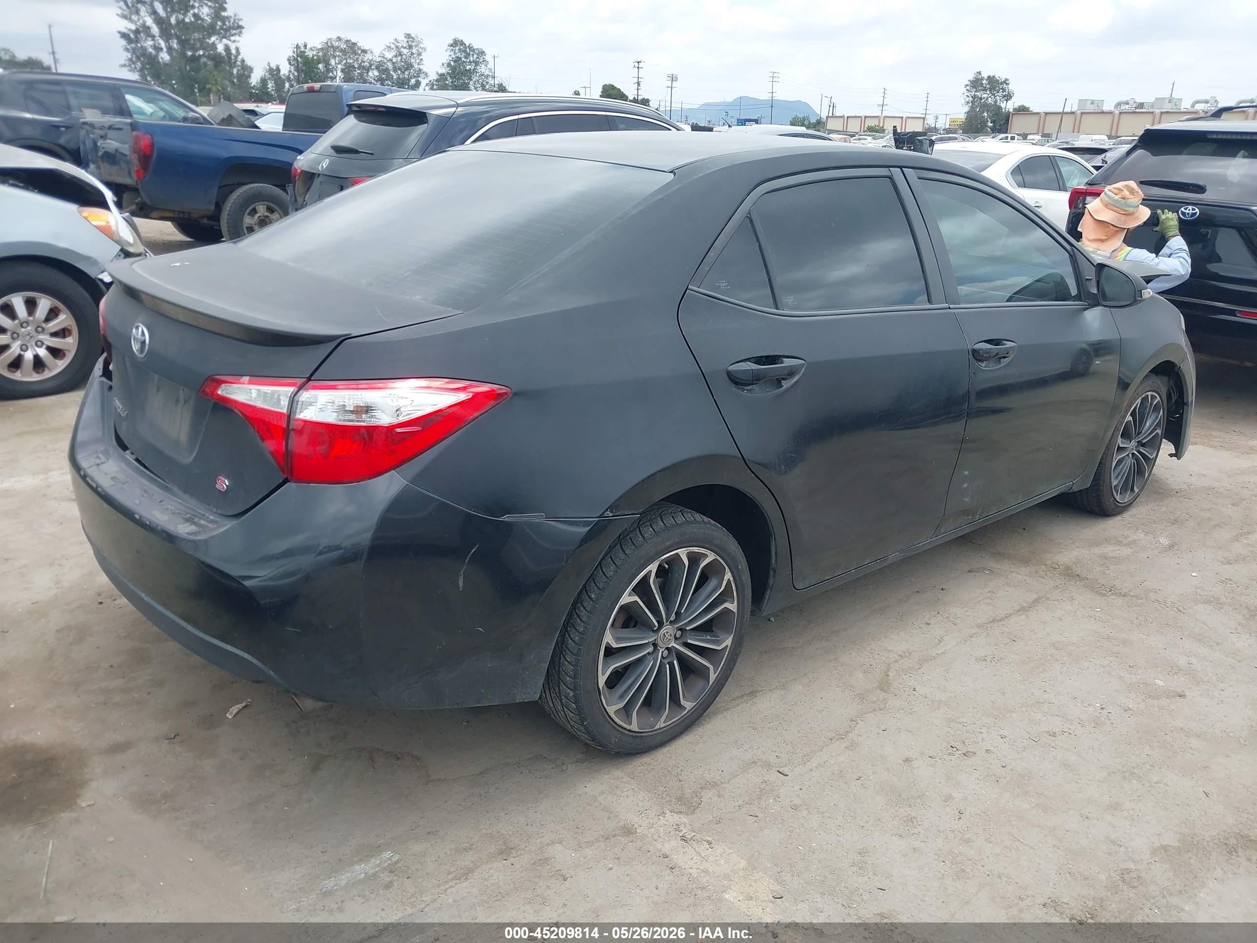 2015 Toyota Corolla S Plus Black vin: 5YFBURHE0FP334125