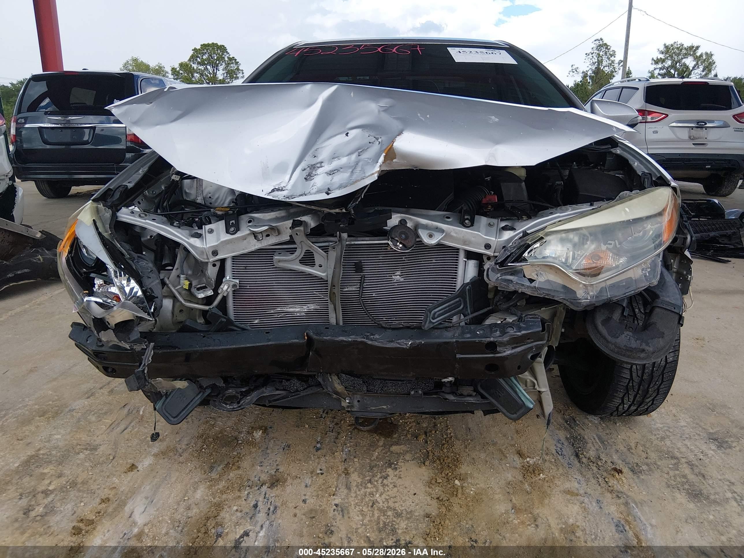 2015 Toyota Corolla S Plus Silver vin: 5YFBURHE0FP345528