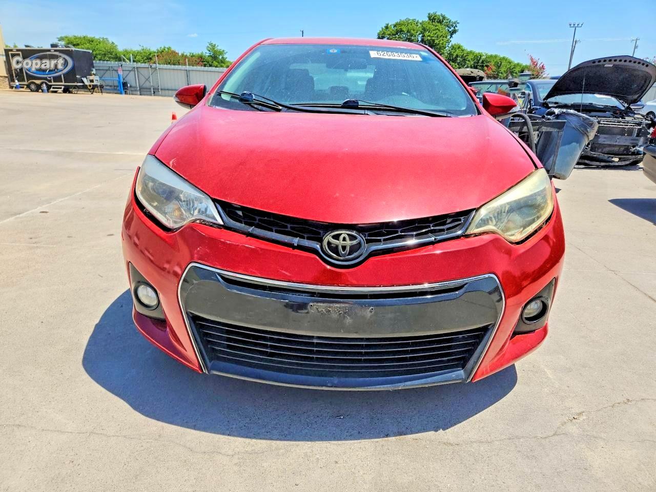 2015 Toyota Corolla S Plus Burgundy vin: 5YFBURHE0FP346498